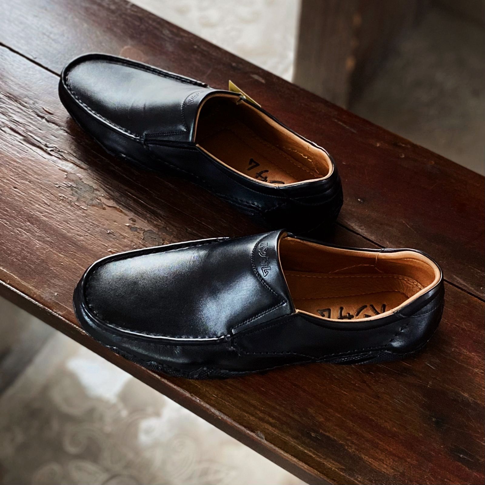 Hansamu Kai - Office Moccasin DGD14 Black
