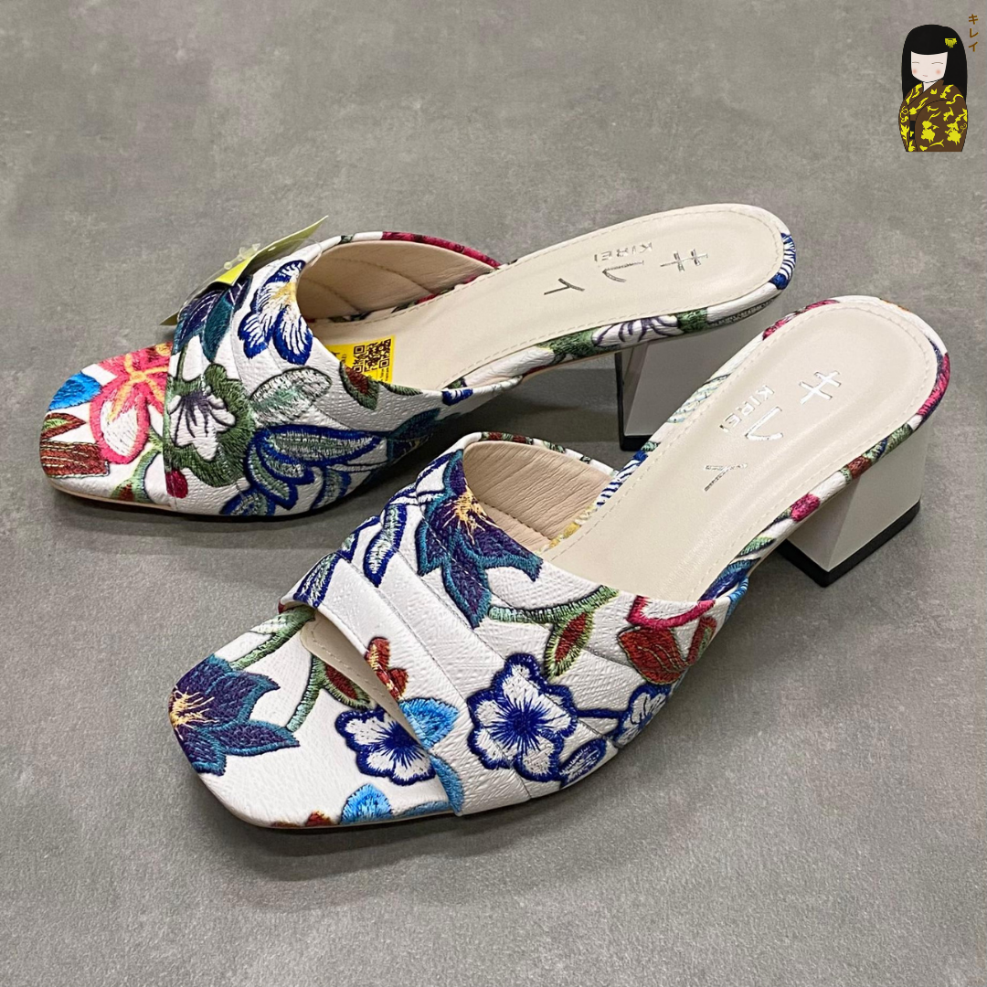 Kirei Biteki - Office Block Heel CP07 White