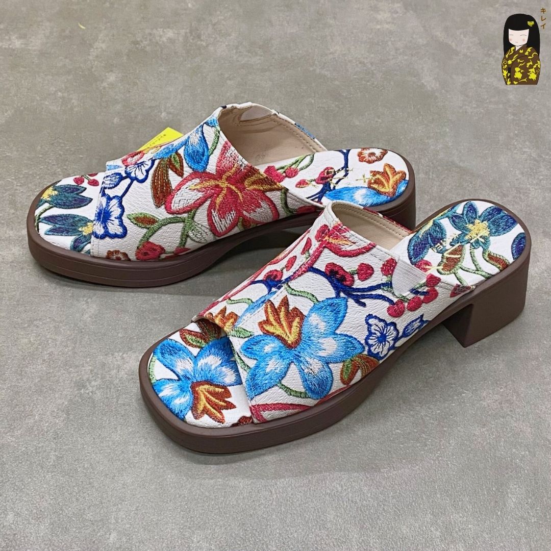 Kirei Biteki - Office Block Heel CP11 White