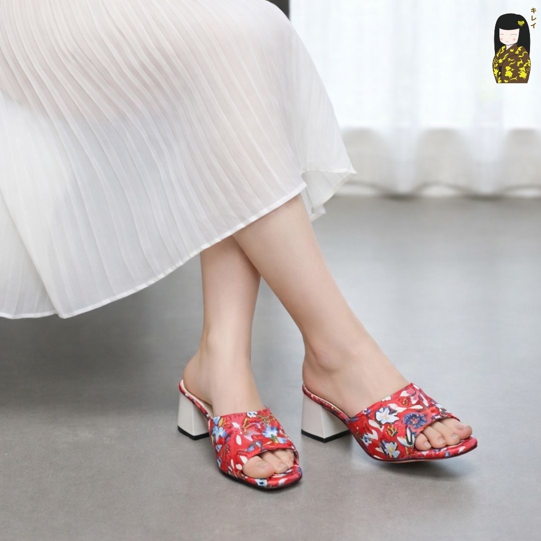 Kirei Biteki - Office Block Heel CP7 Red