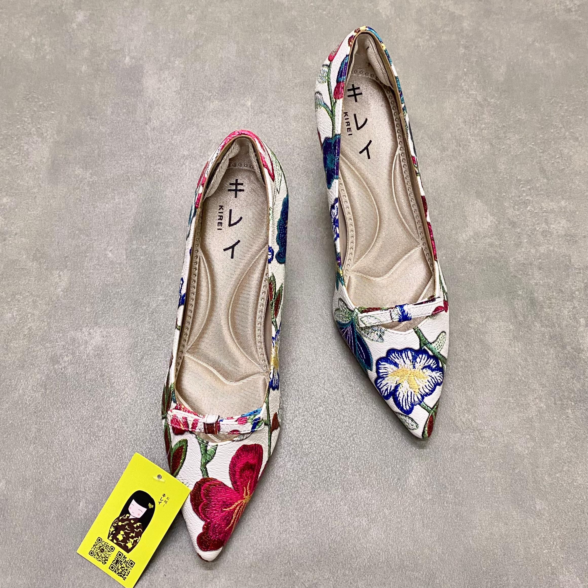 Kirei Biteki - Office Kitten Heel CP03 White