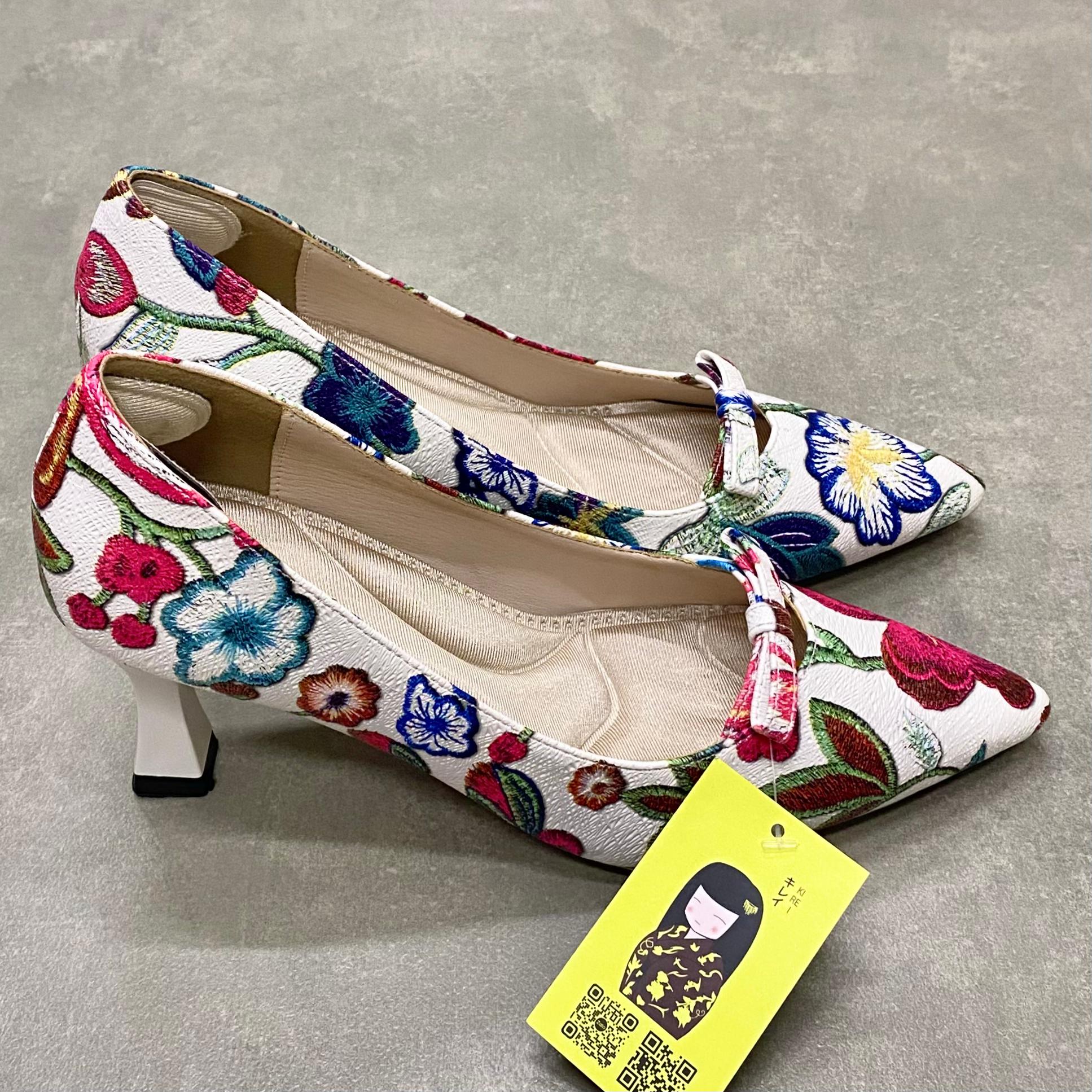 Kirei Biteki - Office Kitten Heel CP03 White