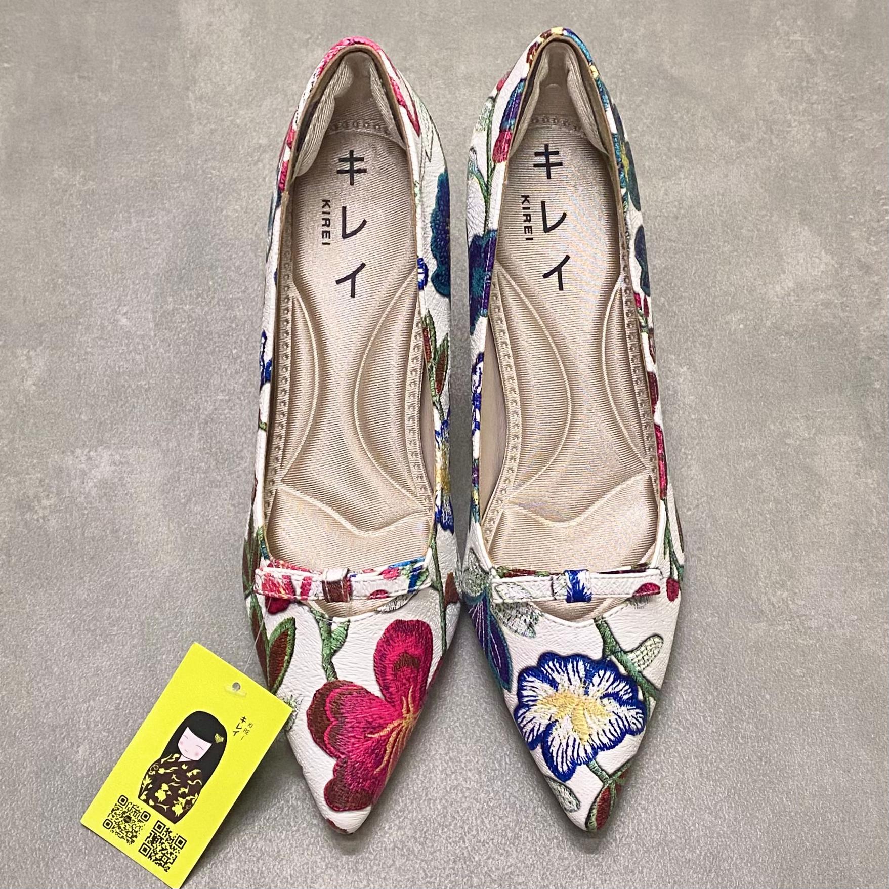 Kirei Biteki - Office Kitten Heel CP3 White