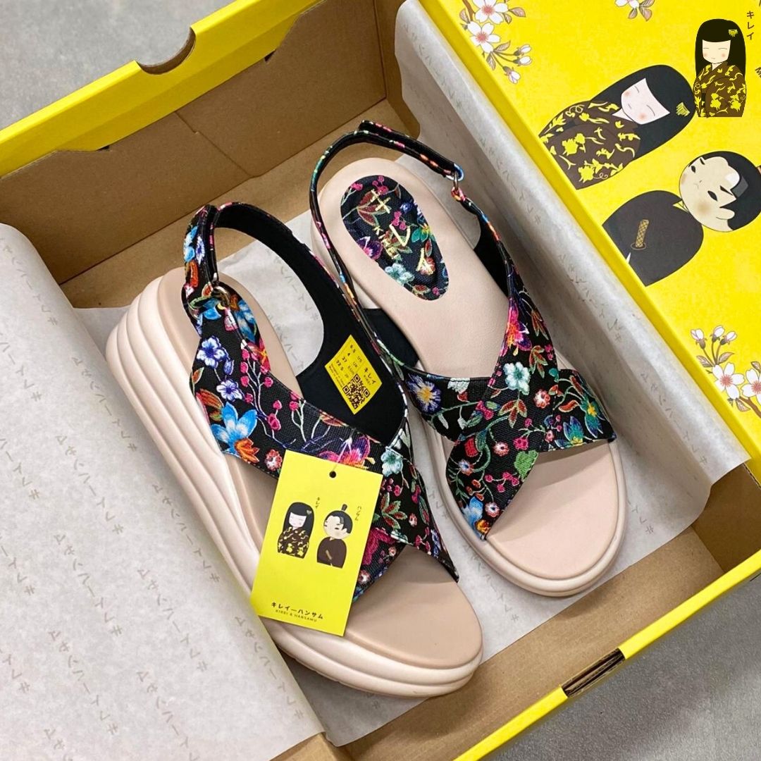 Kirei Biteki - Office Wedge Sandal CP09 Black