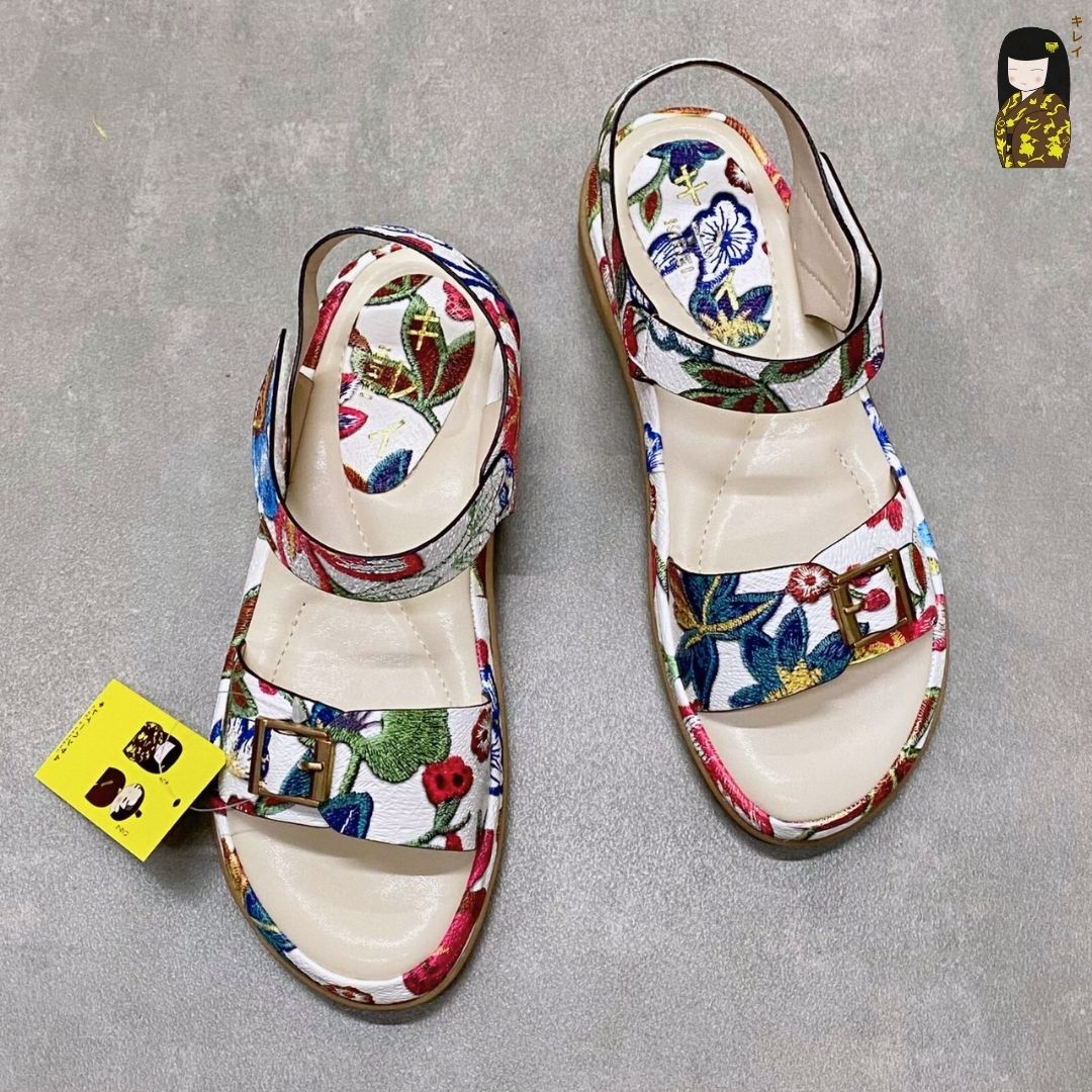 Kirei Biteki - Office Wedge Sandal CP10 White