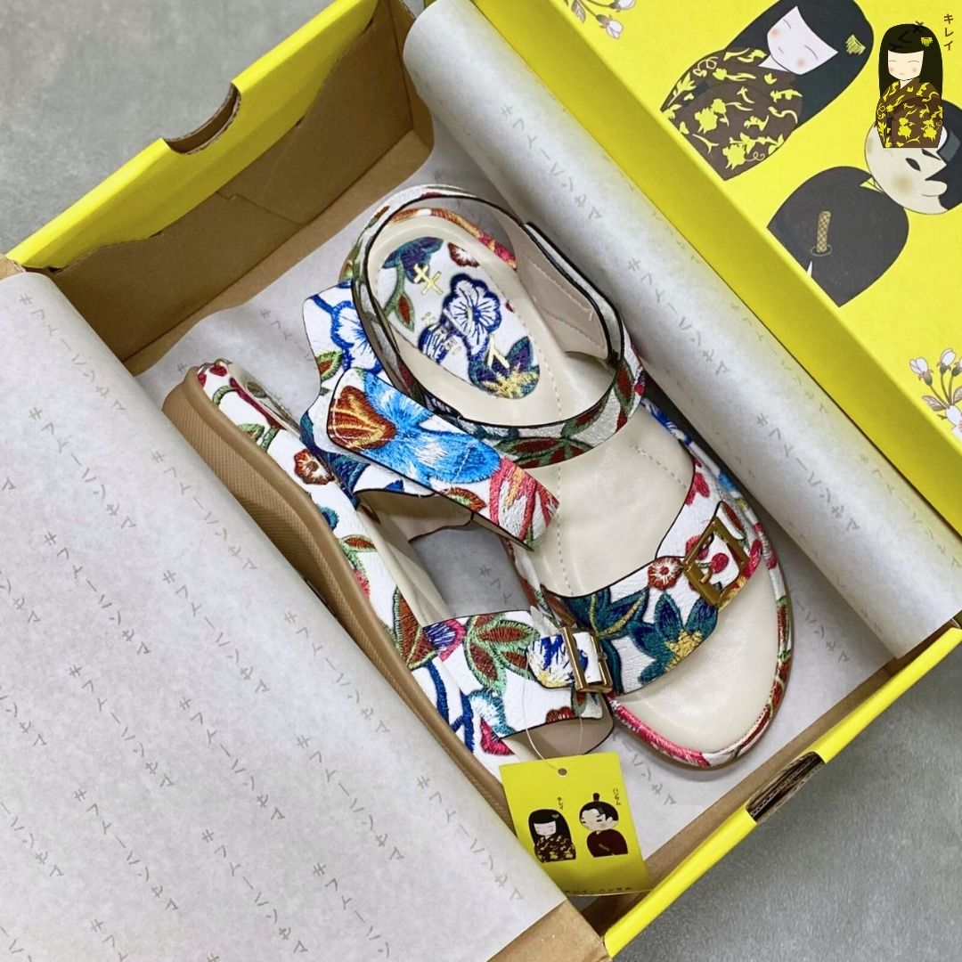 Kirei Biteki - Office Wedge Sandal CP10 White