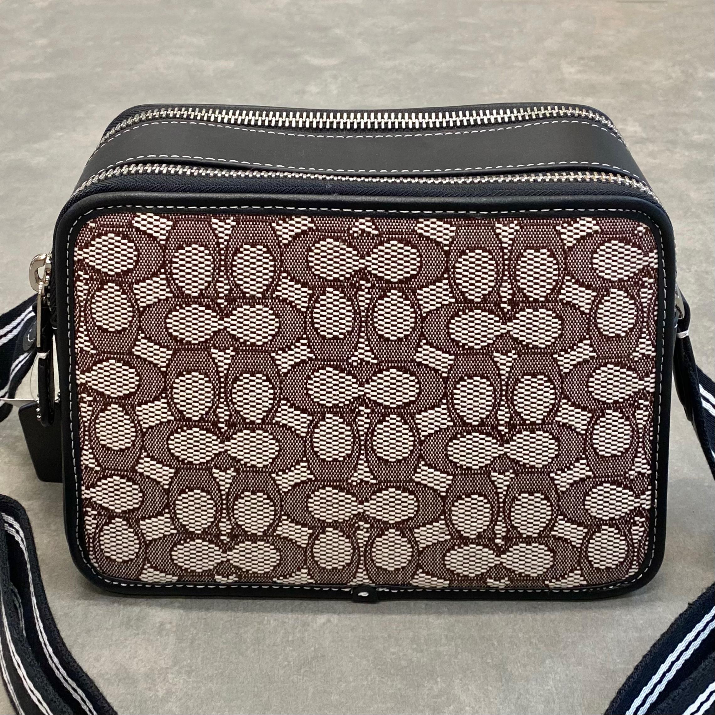 Túi Coach Charter Rabbit Crossbody Sling Bag DS Brown