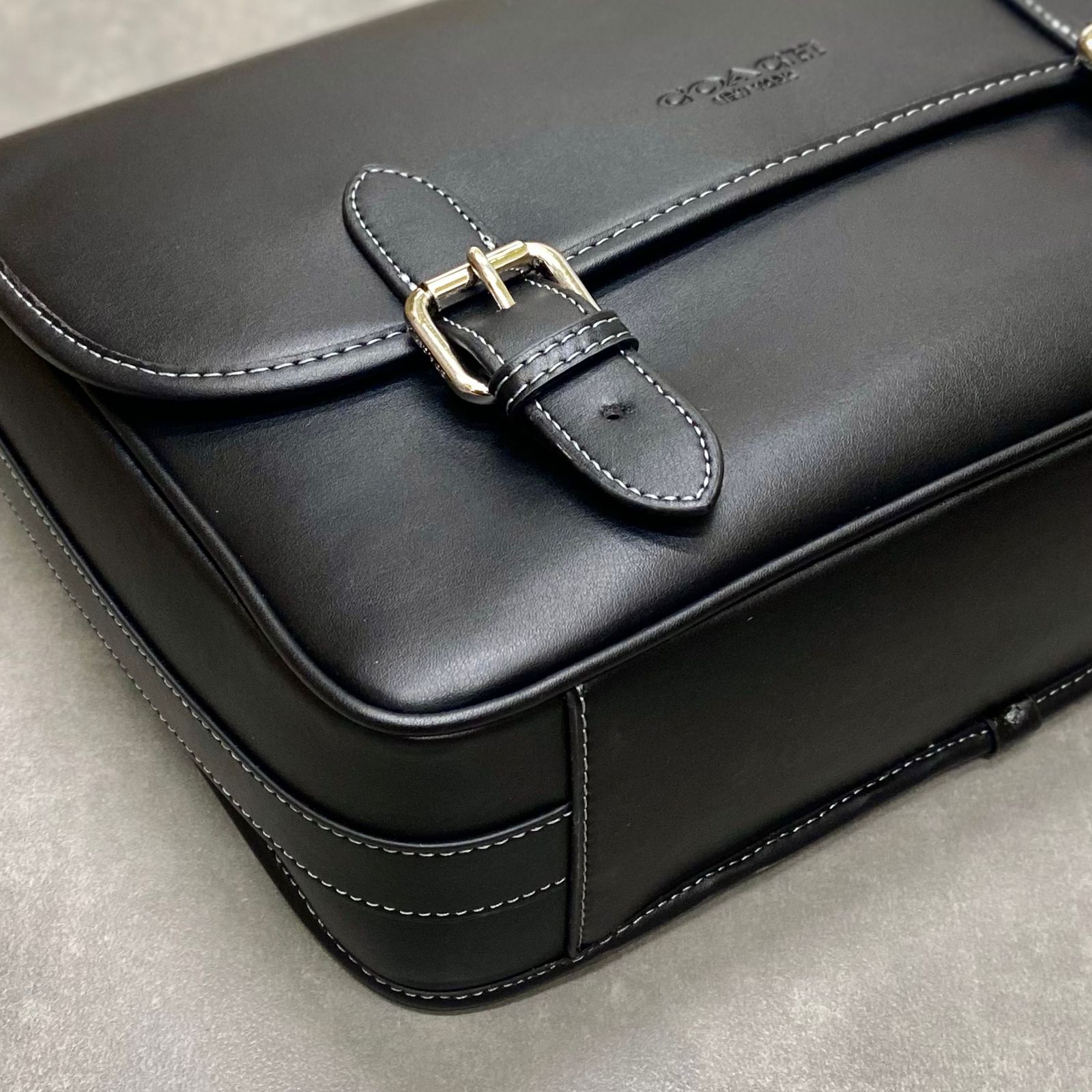 Túi Coach Hitch Messenger Bag DS Black