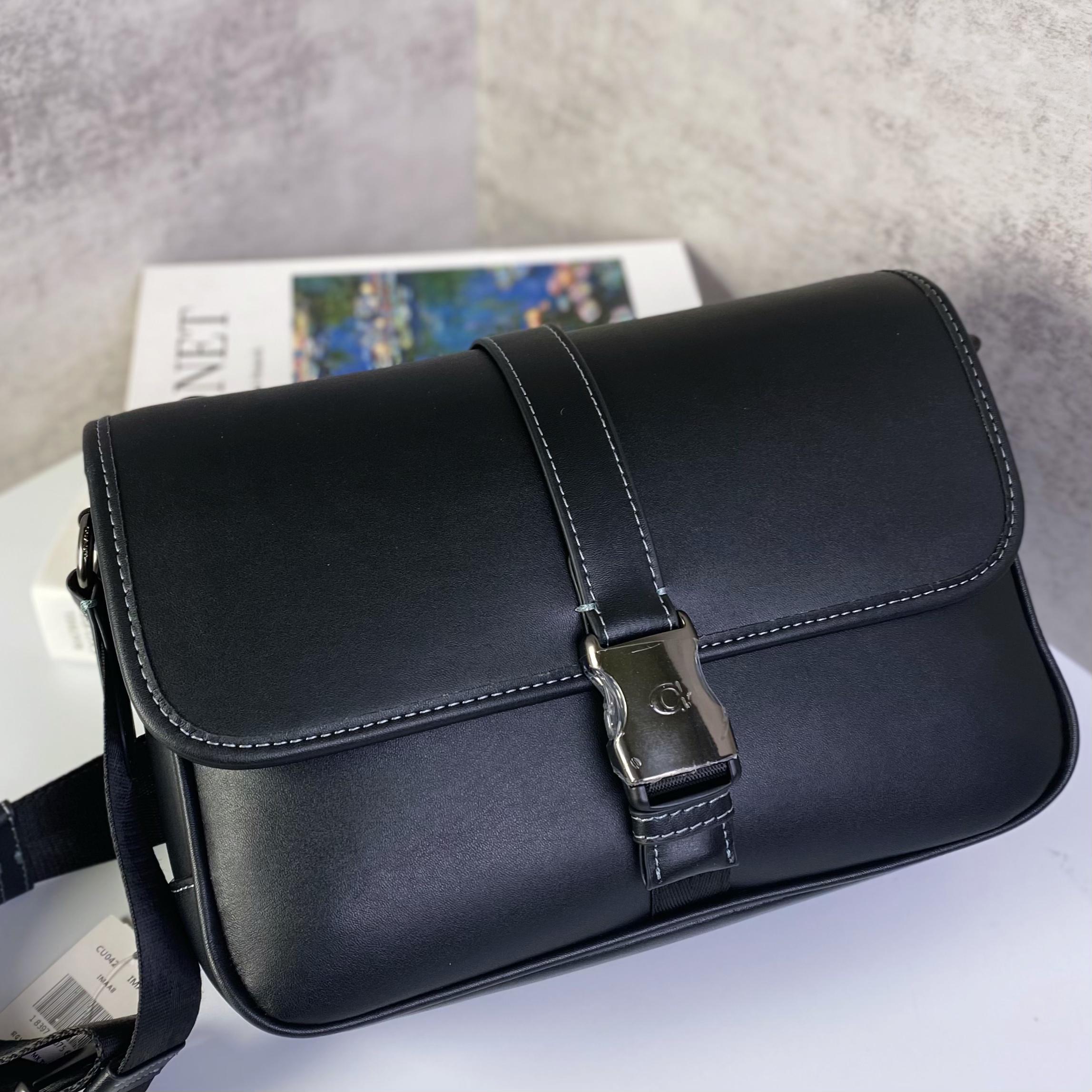 Túi Coach League Messenger Bag DS Black