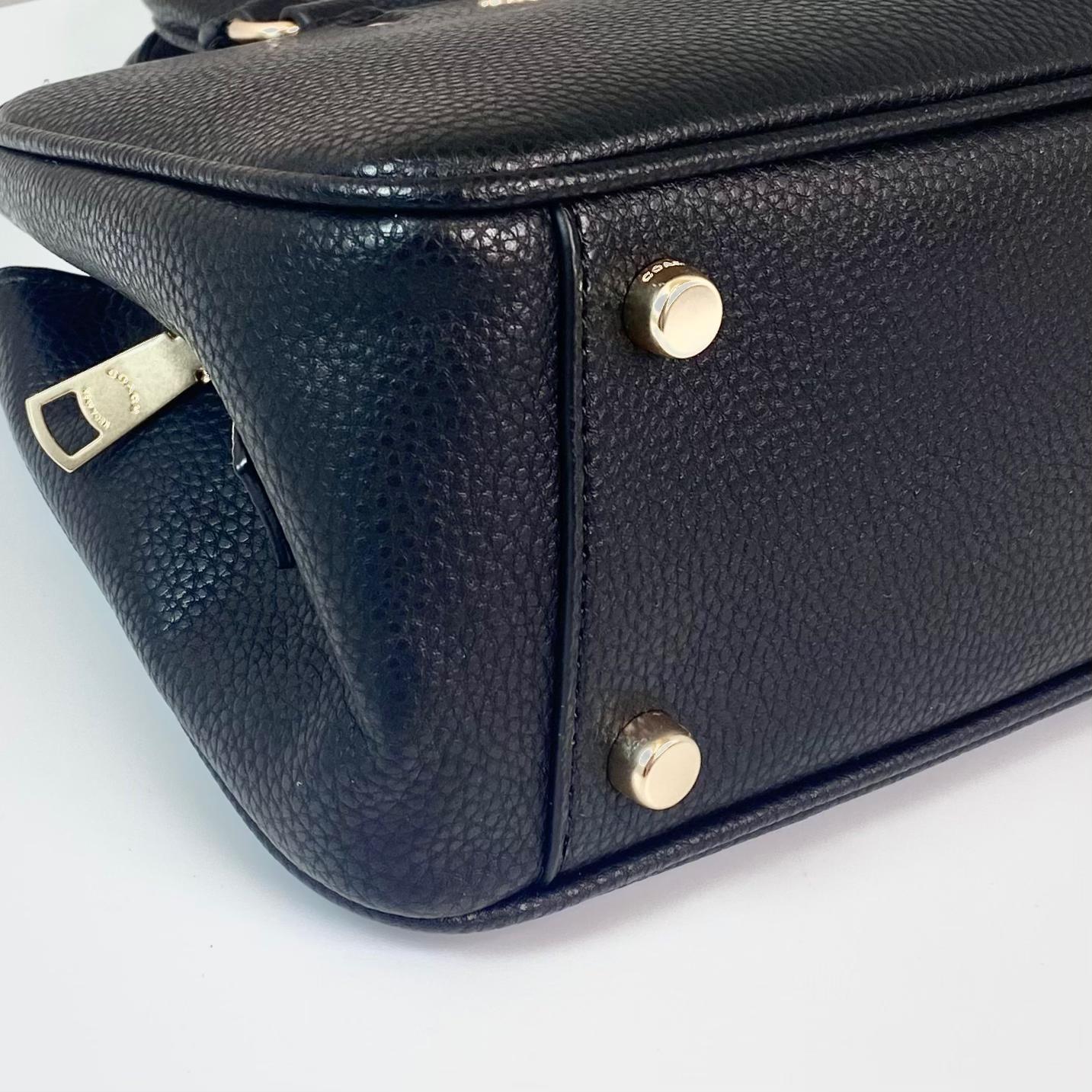 Túi Coach Savannah Small Carryall Bag DS Black