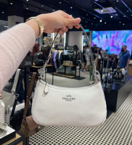 Túi Coach Teri Shoulder DS White