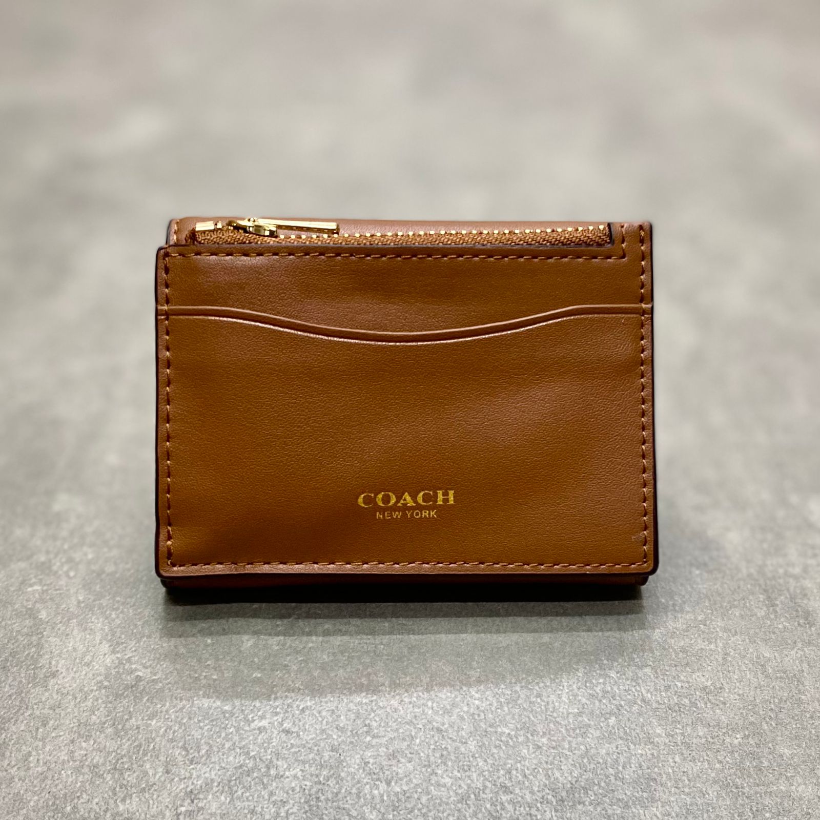 Ví Coach Essential Card Holder Wallet DS Brown