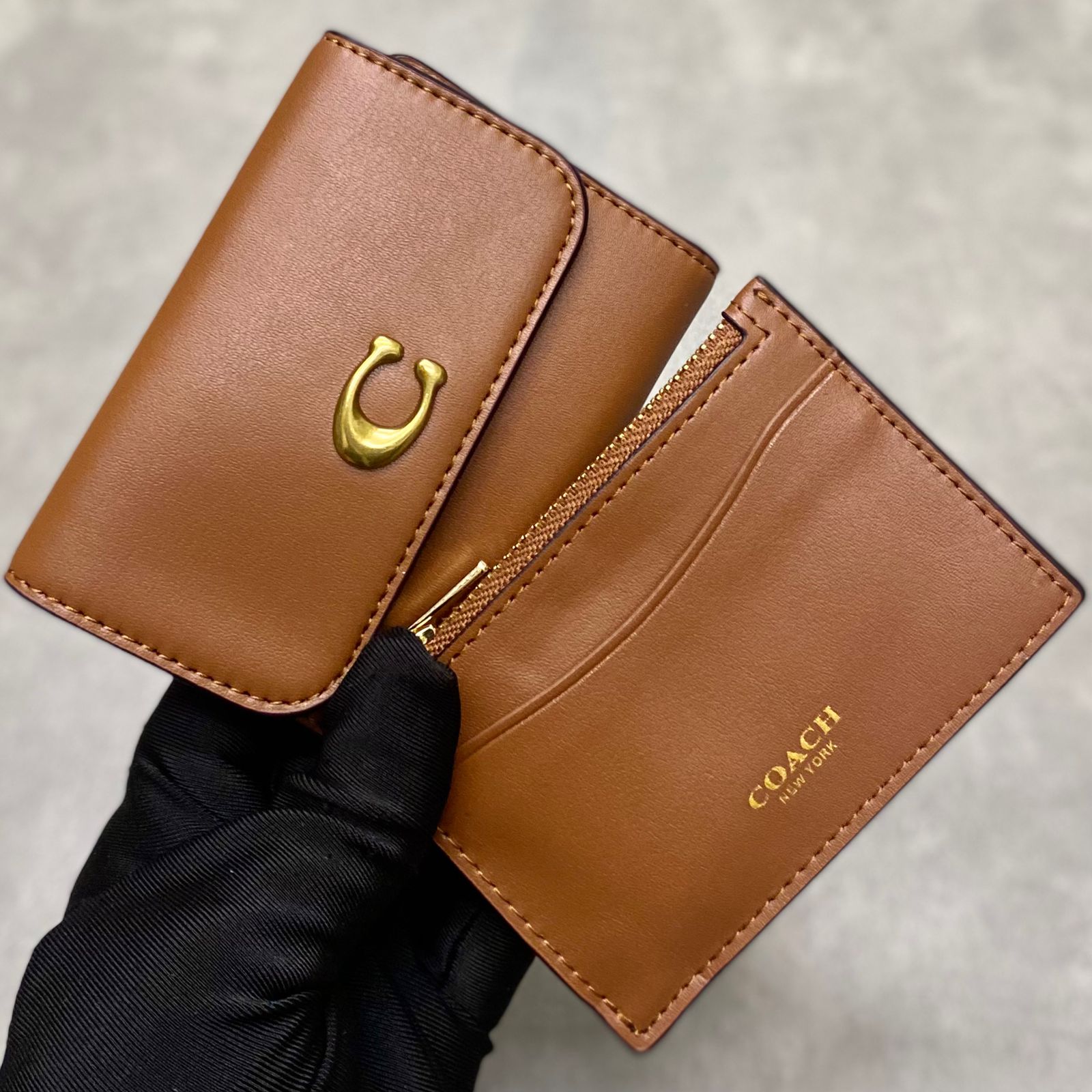 Ví Coach Essential Card Holder Wallet DS Brown