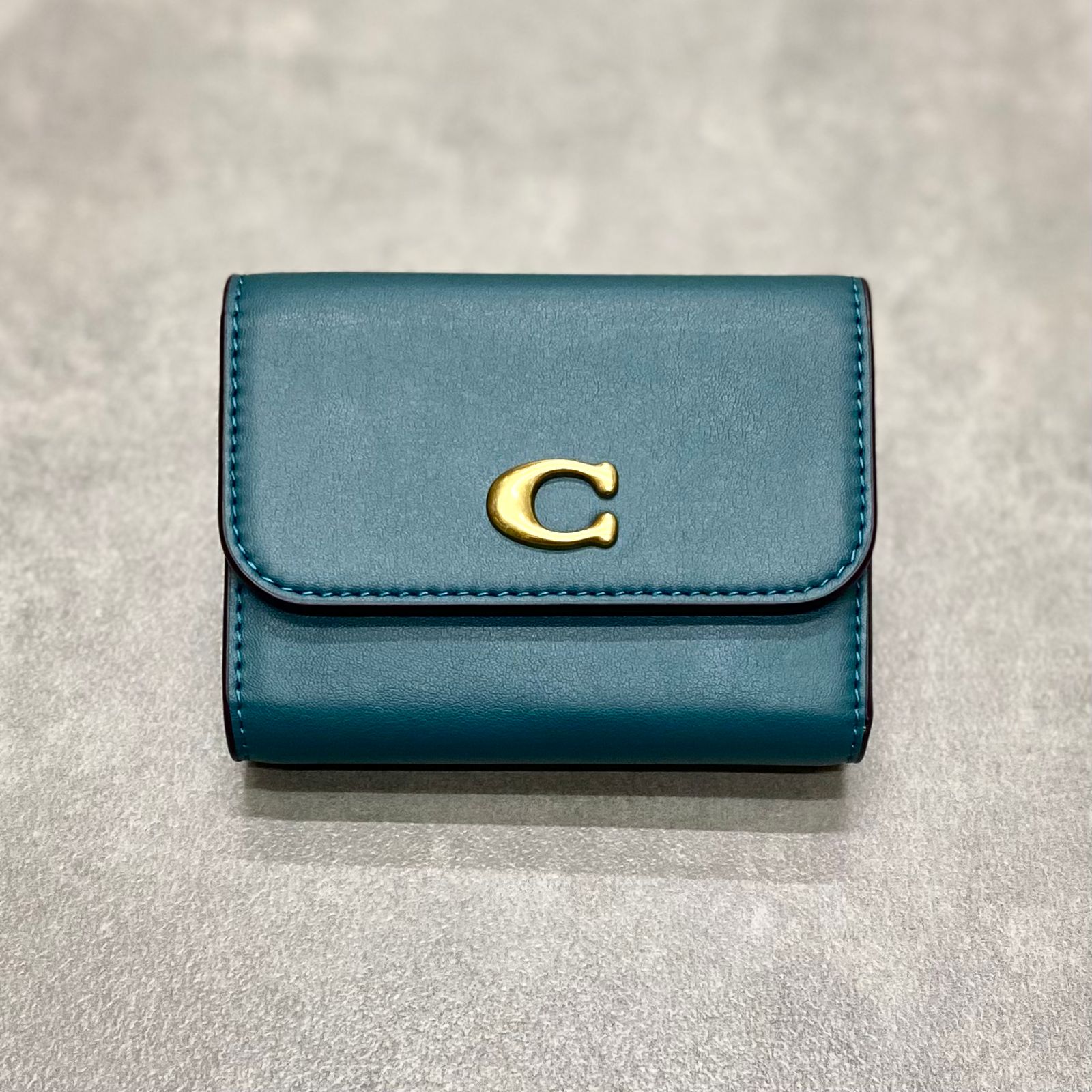 Ví Coach Essential Card Holder Wallet DS Green