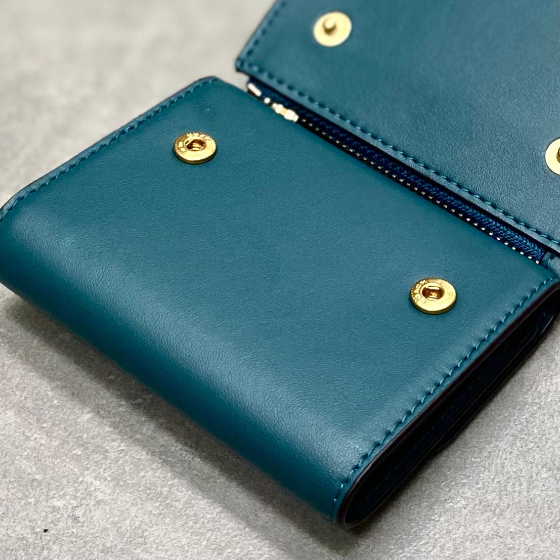 Ví Coach Essential Card Holder Wallet DS Green