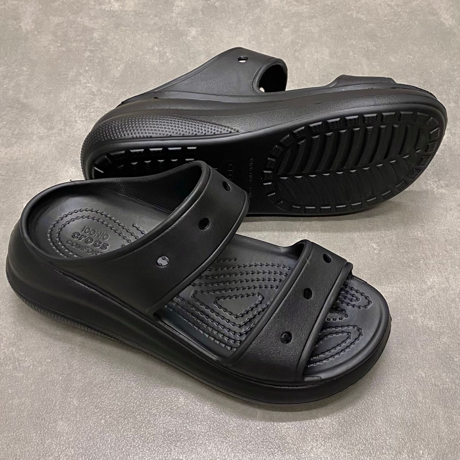 Dép Crocs Crush Sandal HN2 Black