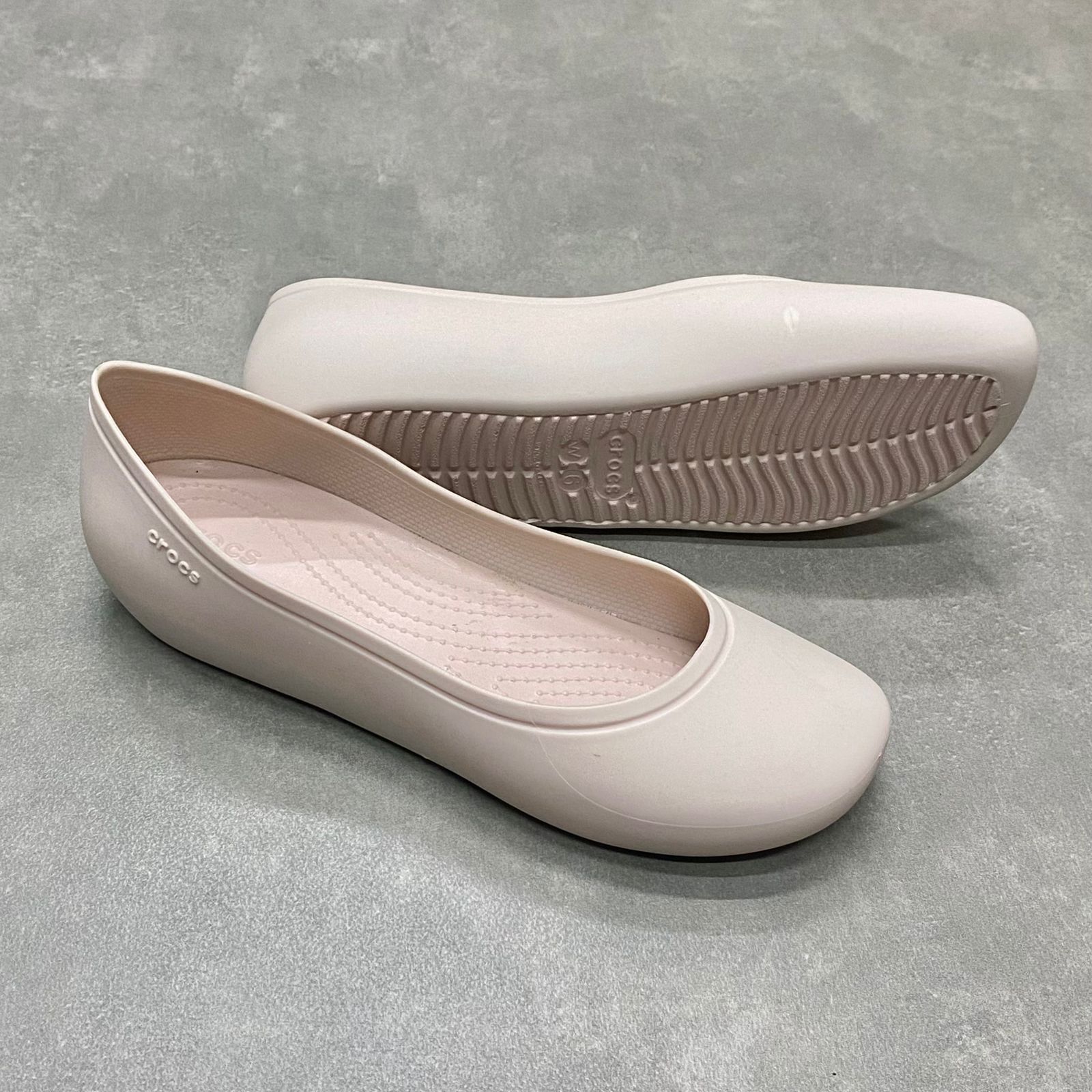 Giày Búp Bê Crocs Brooklyn Pointed HN Cream