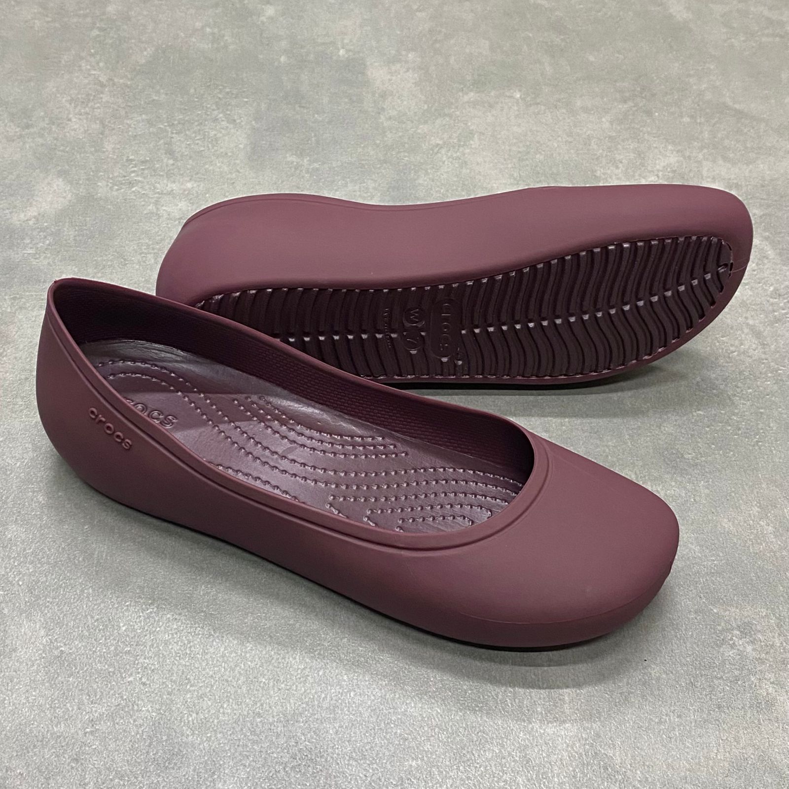 Giày Búp Bê Crocs Brooklyn Pointed HN Dark Red