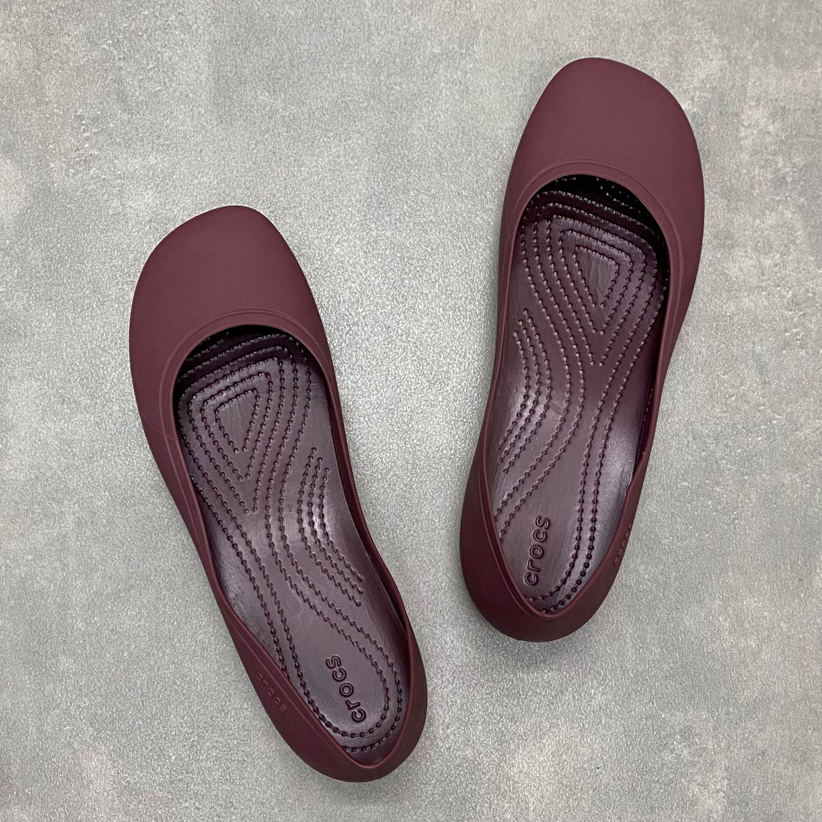 Giày Búp Bê Crocs Brooklyn Pointed HN Dark Red