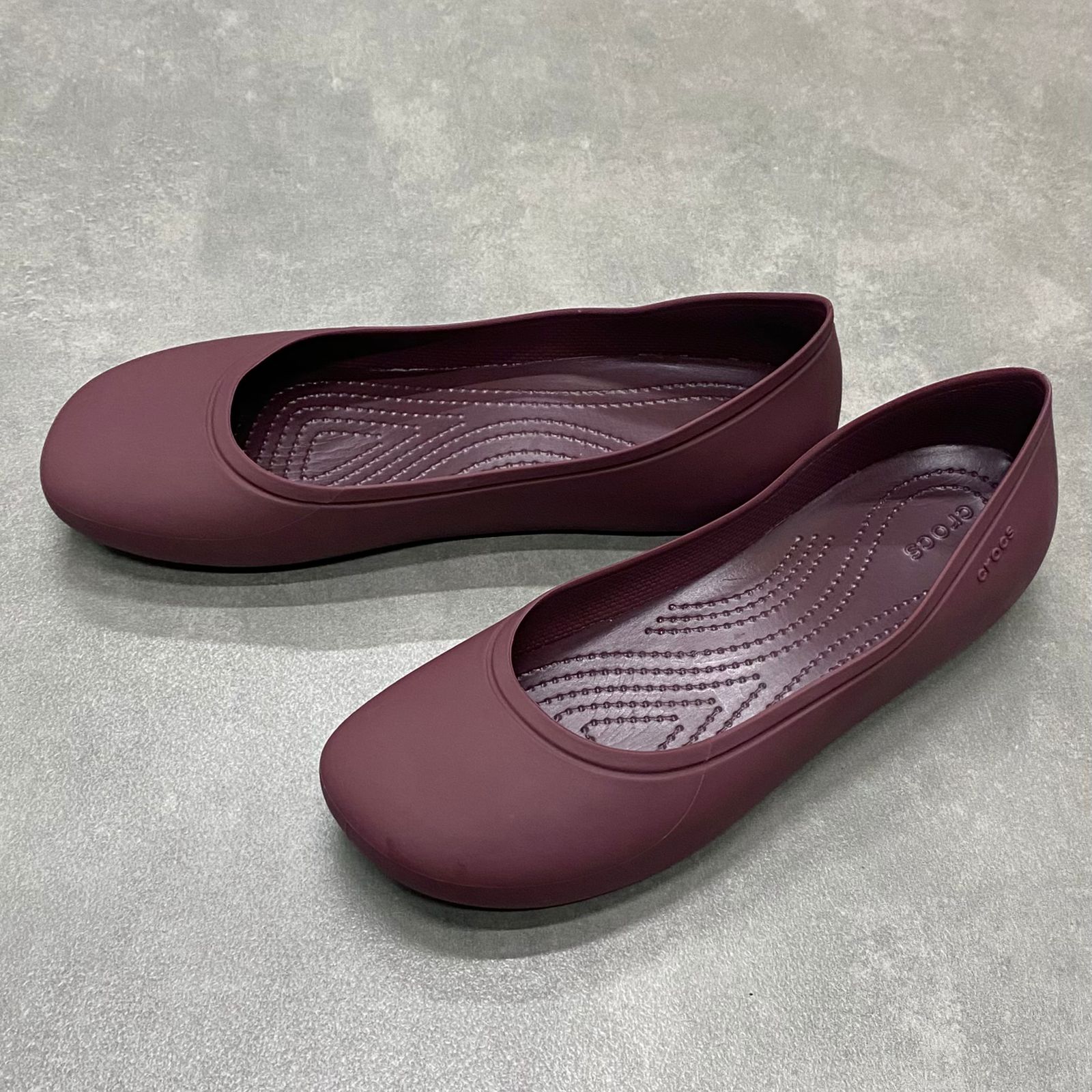 Giày Búp Bê Crocs Brooklyn Pointed HN Dark Red