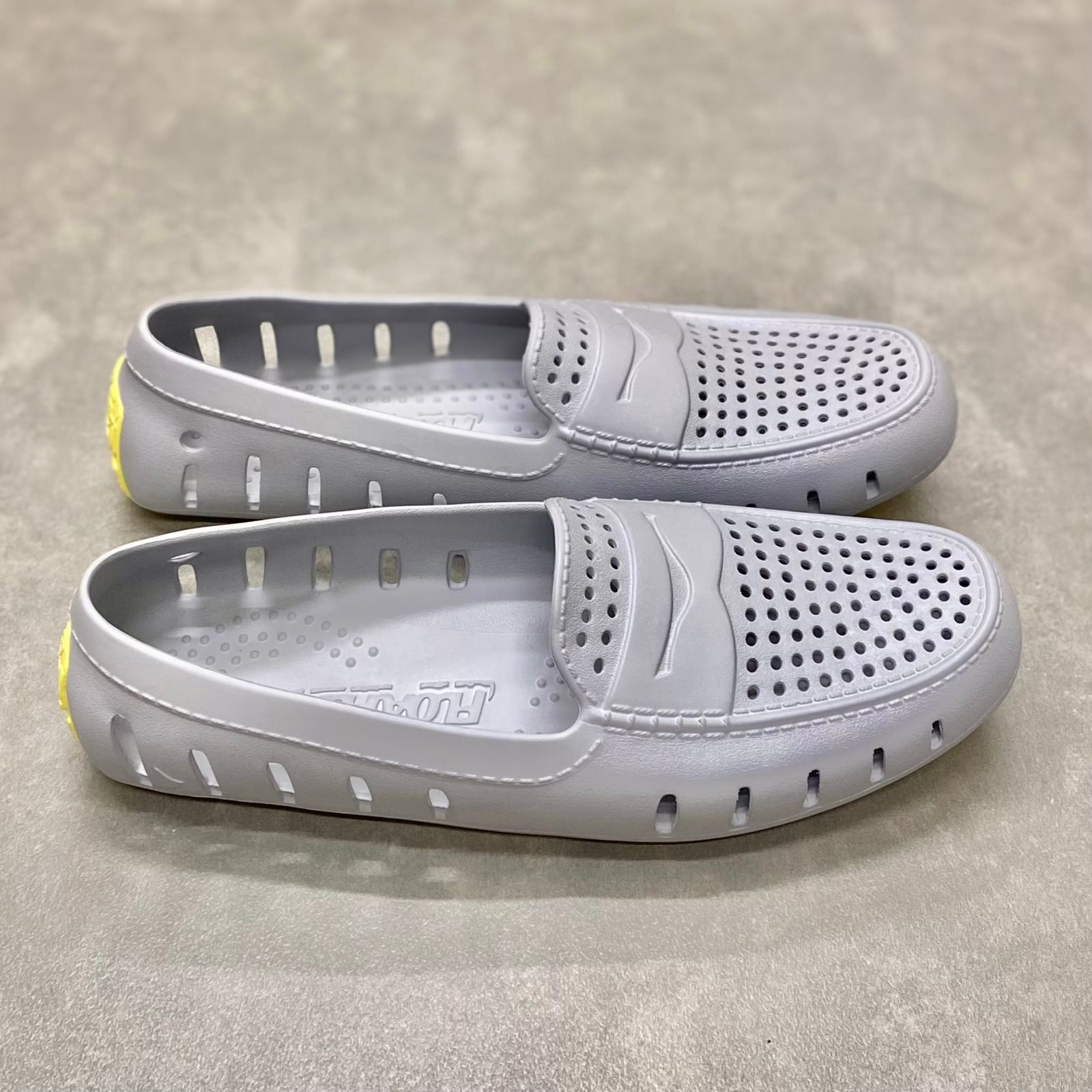 Giày Mọi Floafers DP Gray/Lemon