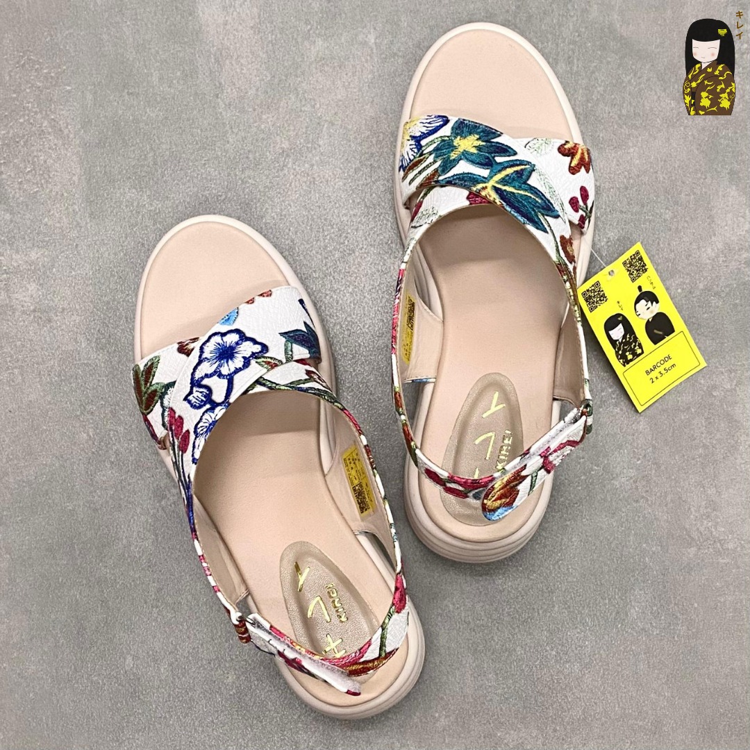 Kirei Biteki - Office Wedge Sandal CP9 White