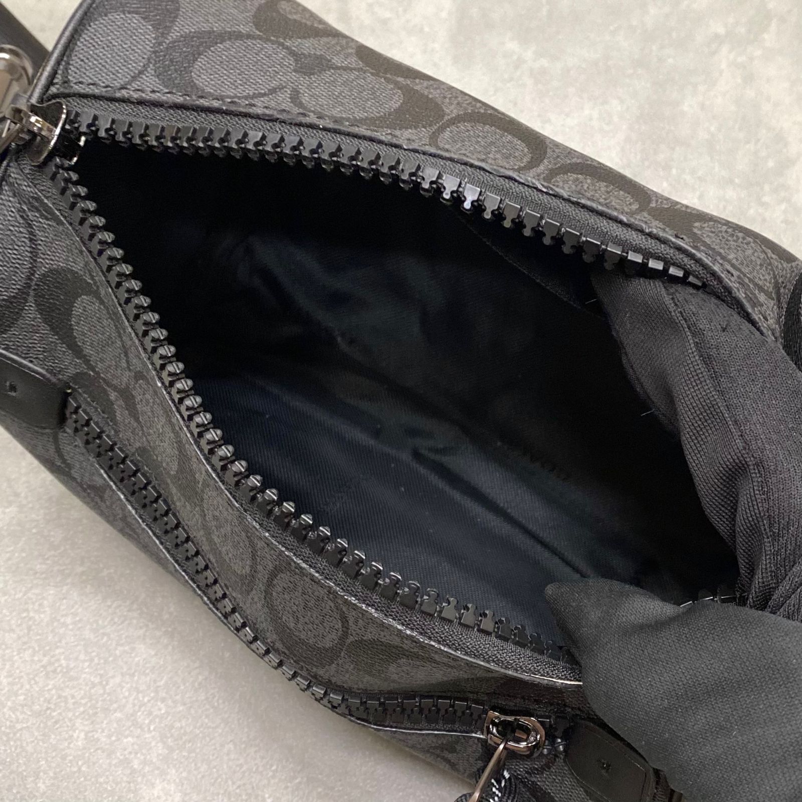 Túi Coach Men's Pillow Bag DS G/Black