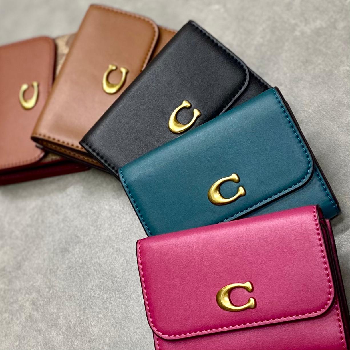Ví Coach Essential Card Holder Wallet DS Green