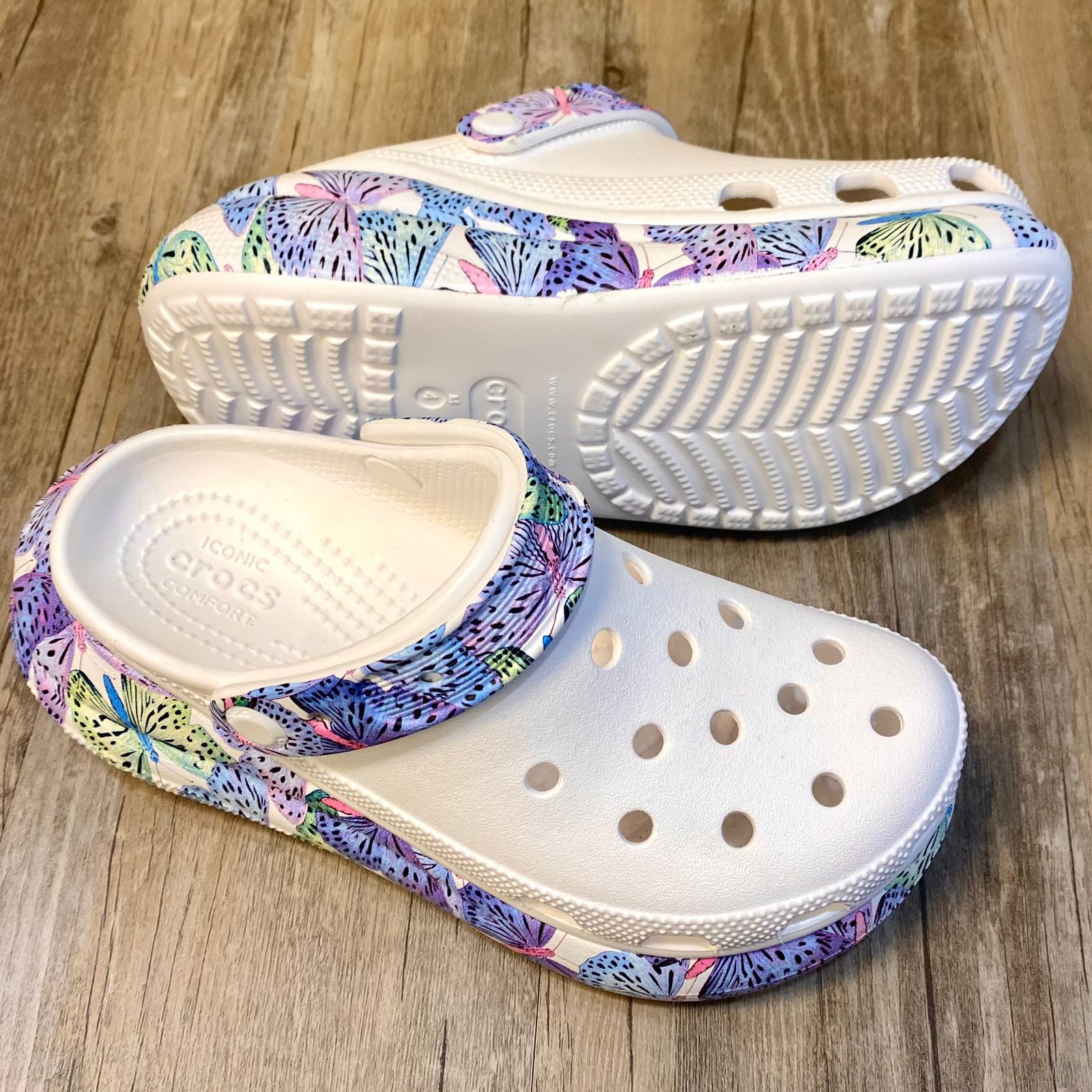 Dép Crocs Clog Crush Butterfly HN White