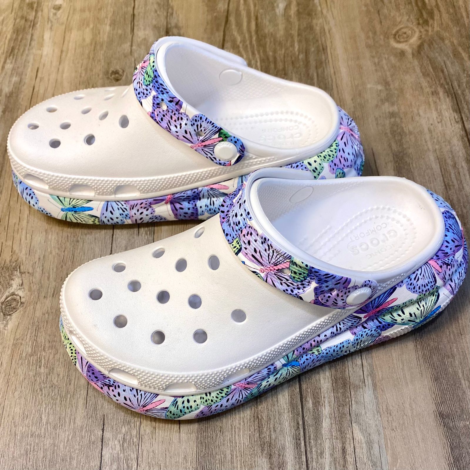 Dép Crocs Clog Crush Butterfly HN White