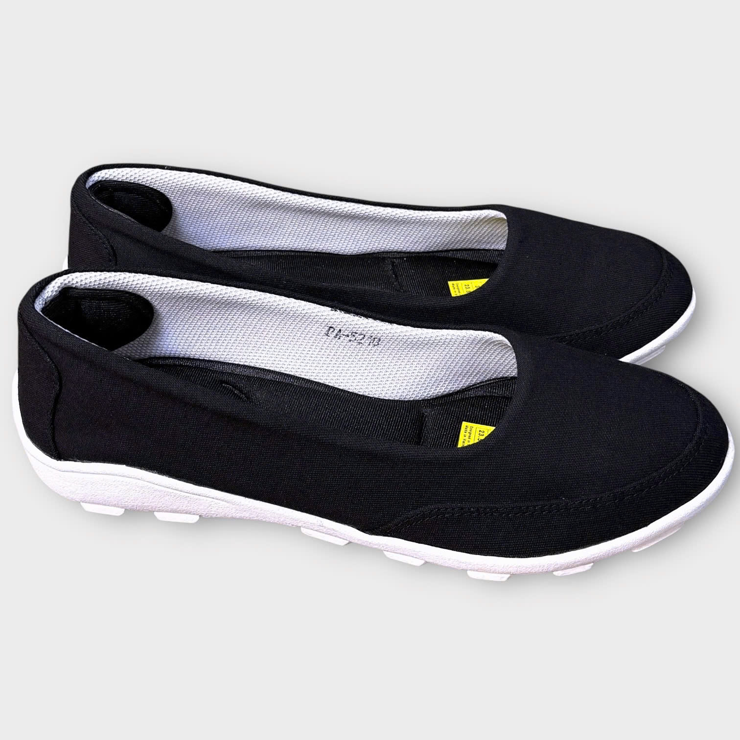 Kirei Walk KH Giày Búp Bê Canvas Đế Dẻo Đen