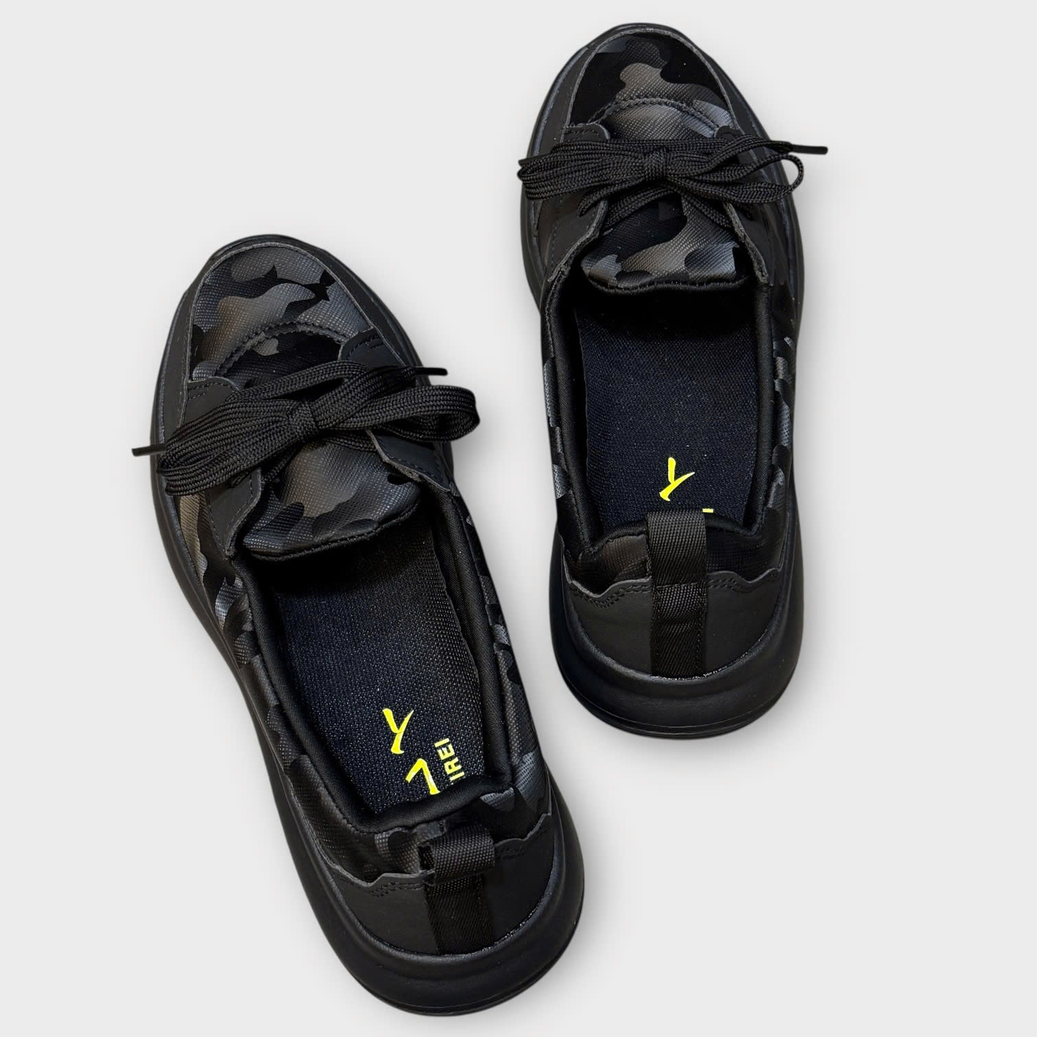 Kirei Walk BG Breathable Cột Dây Đen Camo