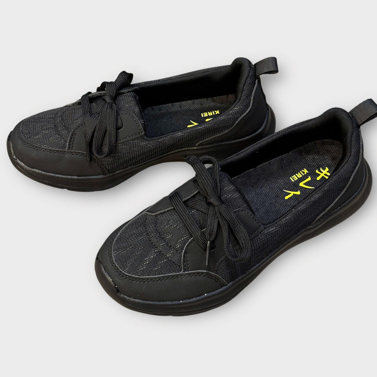 Kirei Walk BG Giày Breathable Cột Dây Đen
