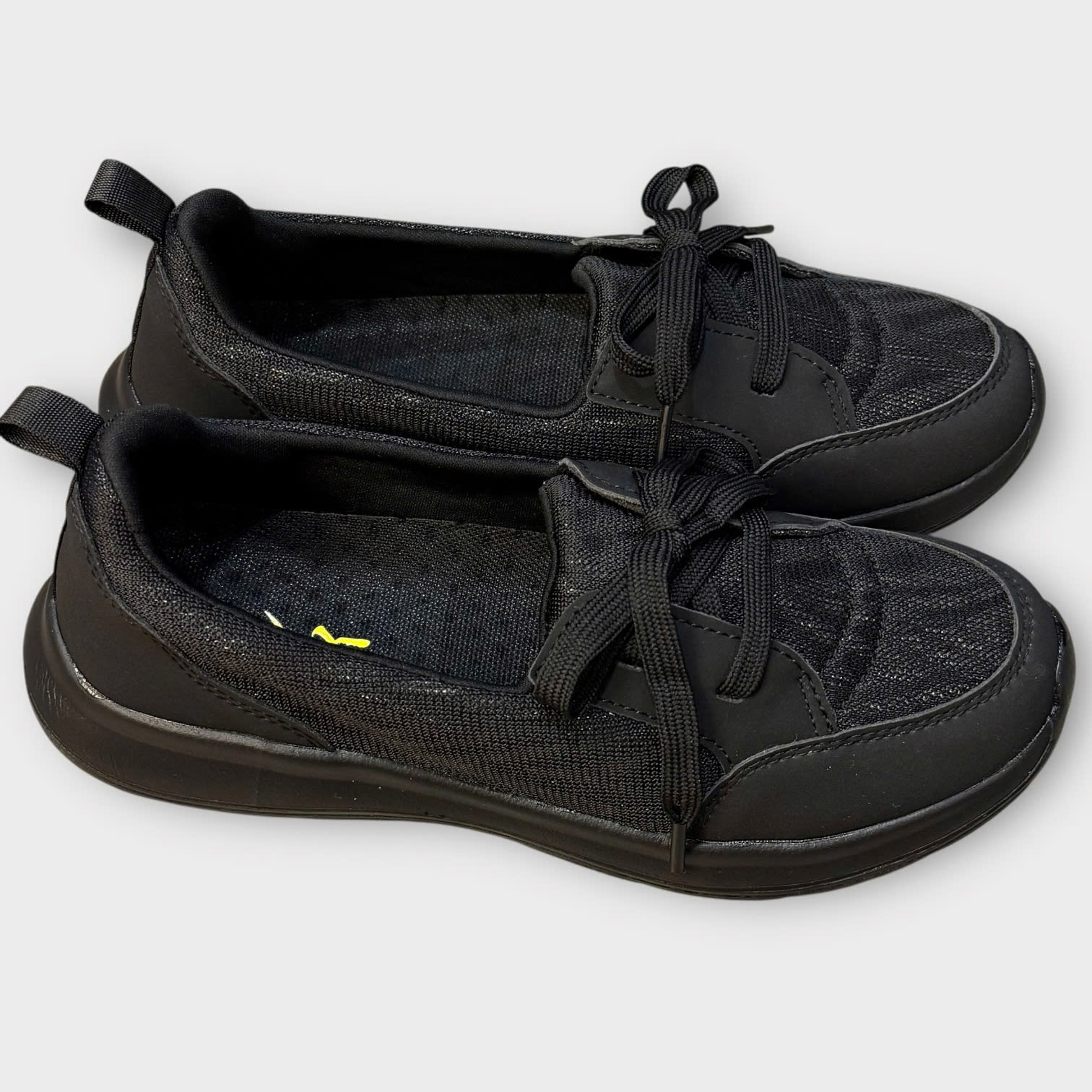 Kirei Walk BG Giày Breathable Cột Dây Đen