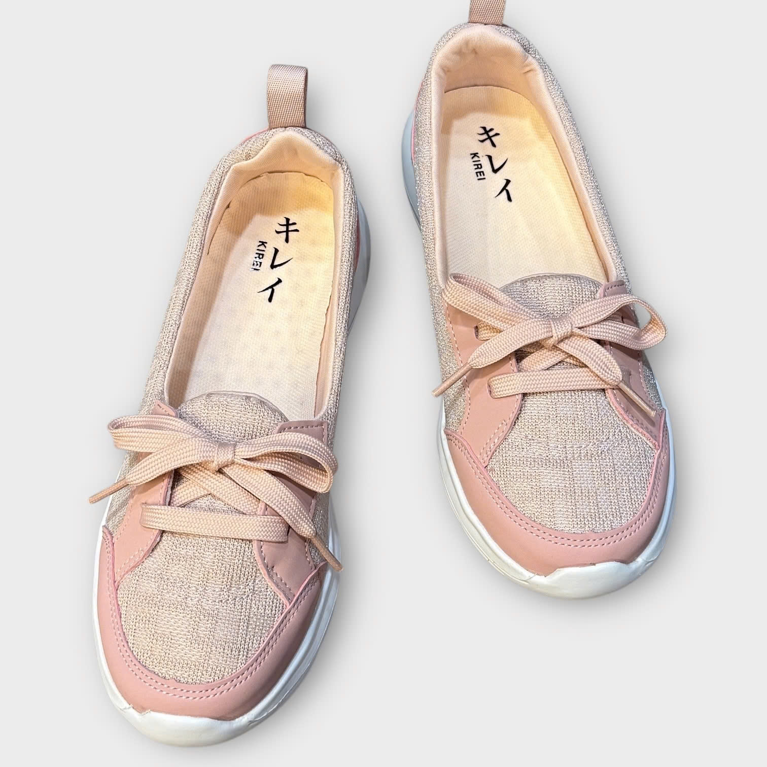 Giày Kirei Walk on Breathable Cột dây HD Hồng