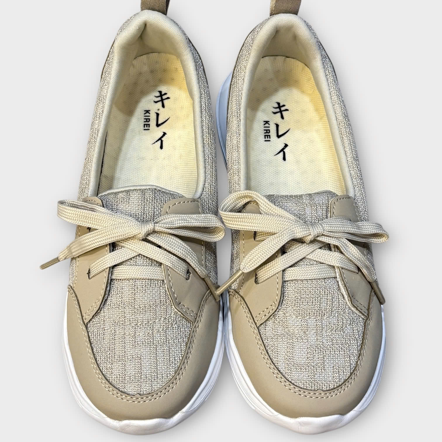 Kirei Walk BG Giày Breathable Cột Dây Kem