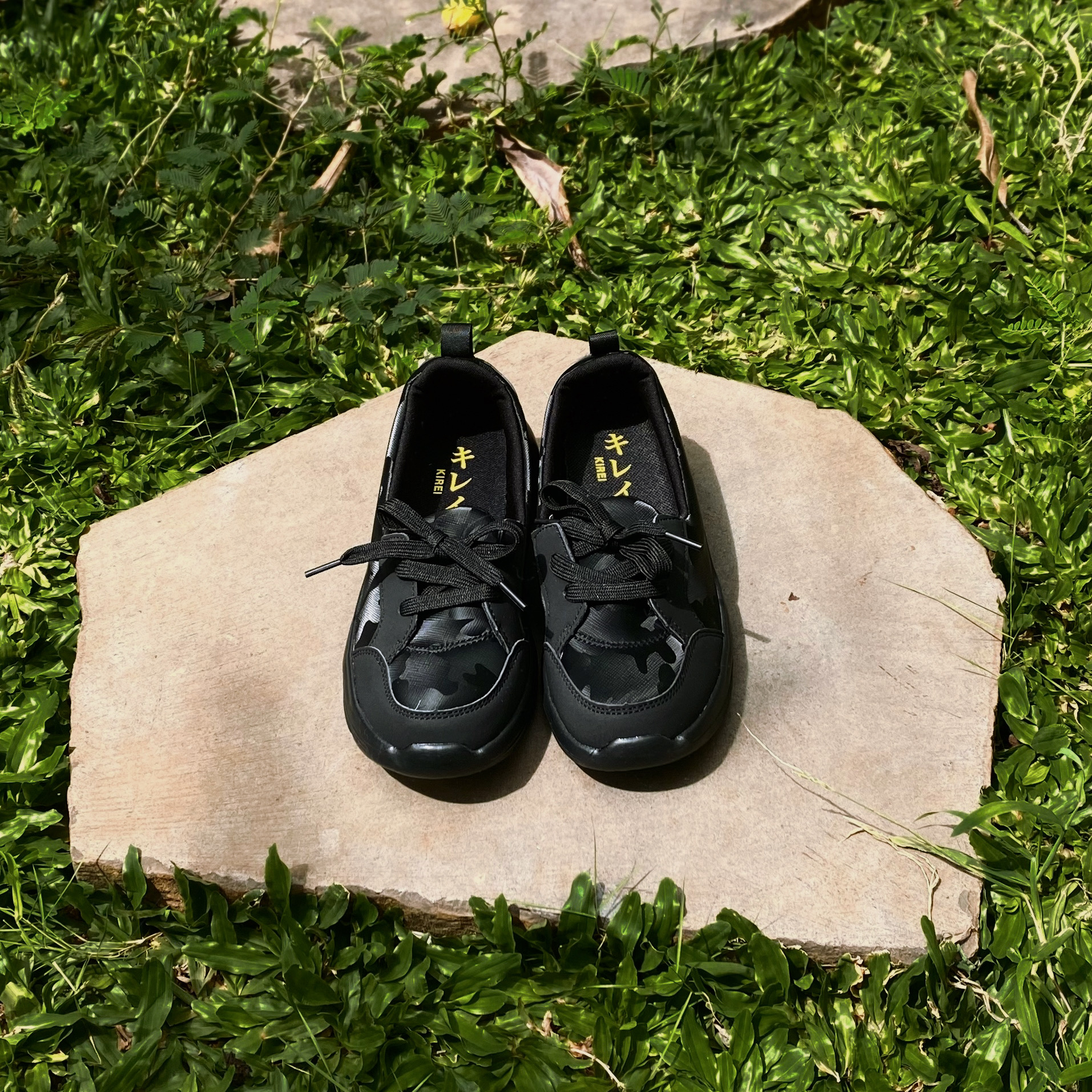 Kirei Walk BG Breathable Cột Dây Đen Camo