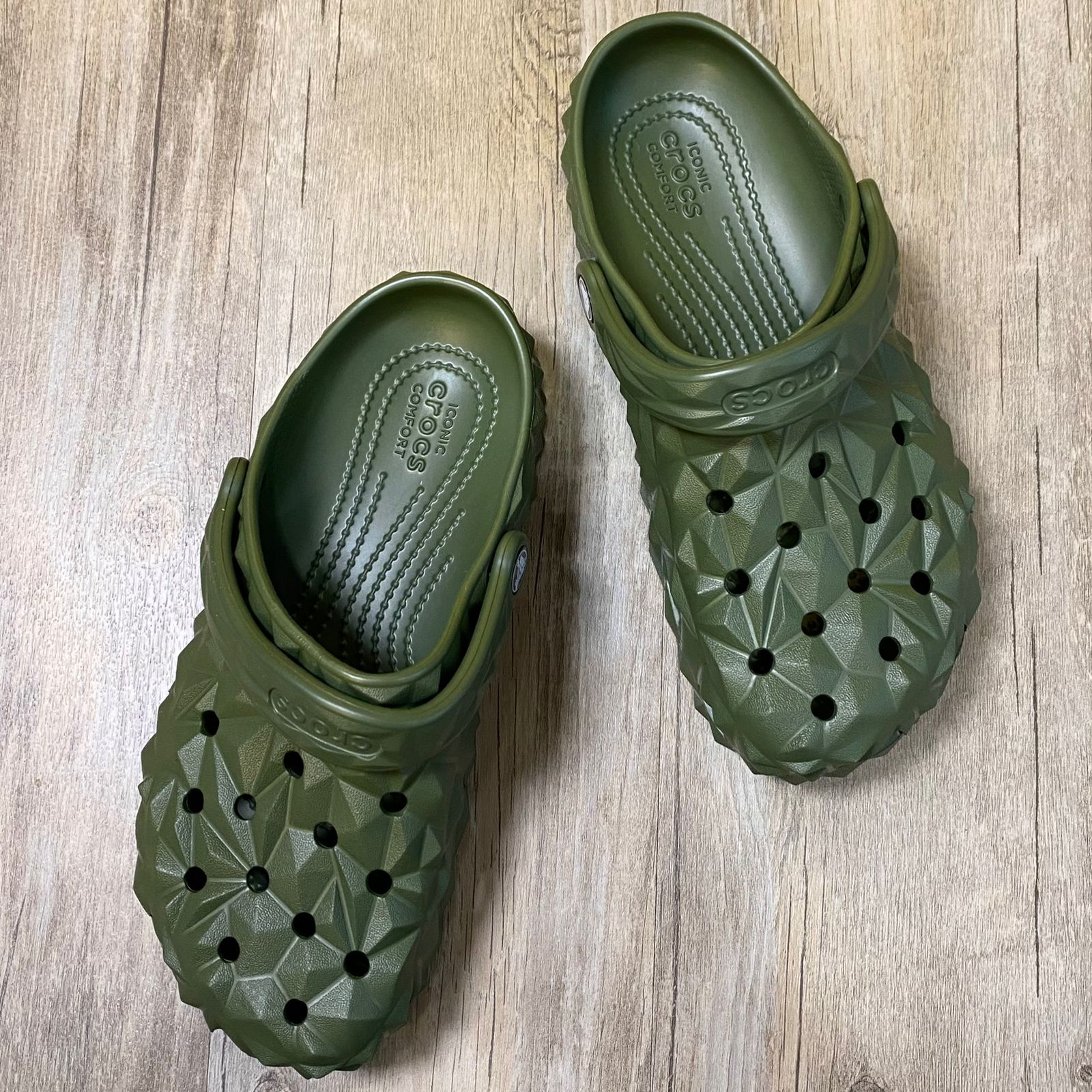 Dép Crocs Classic Geometric HN2 Green