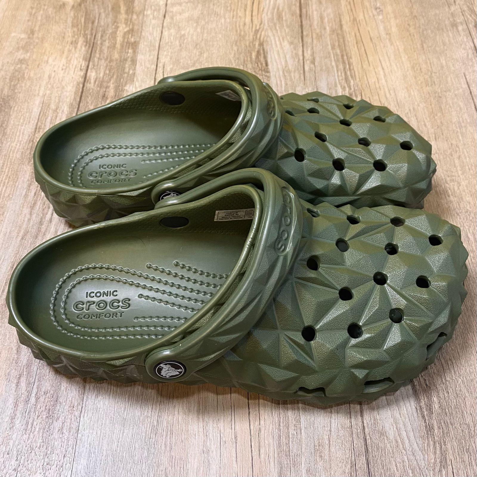 Dép Crocs Classic Geometric HN2 Green