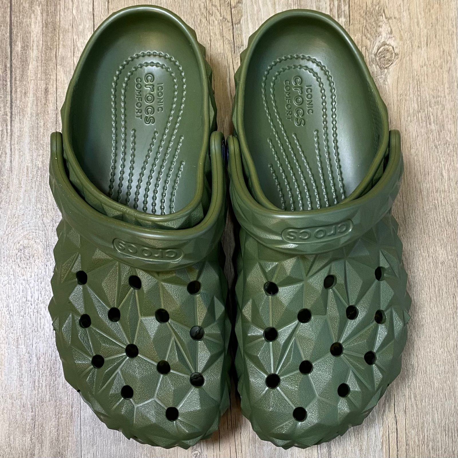 Dép Crocs Classic Geometric HN2 Green
