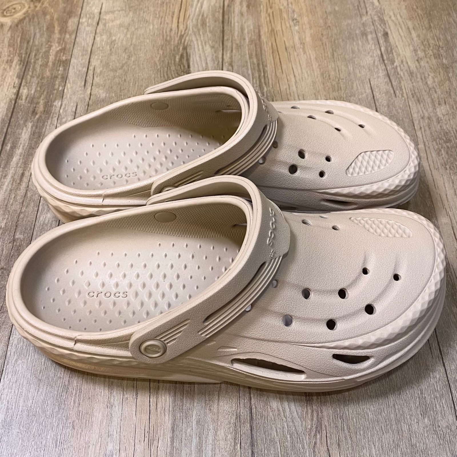 Dép Crocs Clog Off Grid HN2 Light Brown