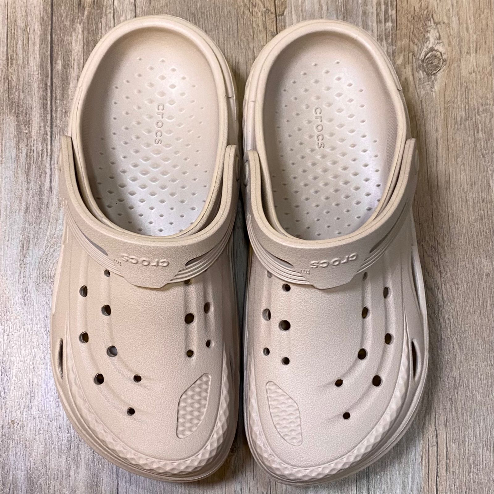 Dép Crocs Clog Off Grid HN2 Light Brown