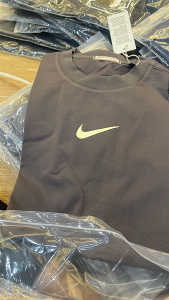 Áo T-shirt Logo Nike JNT Brown