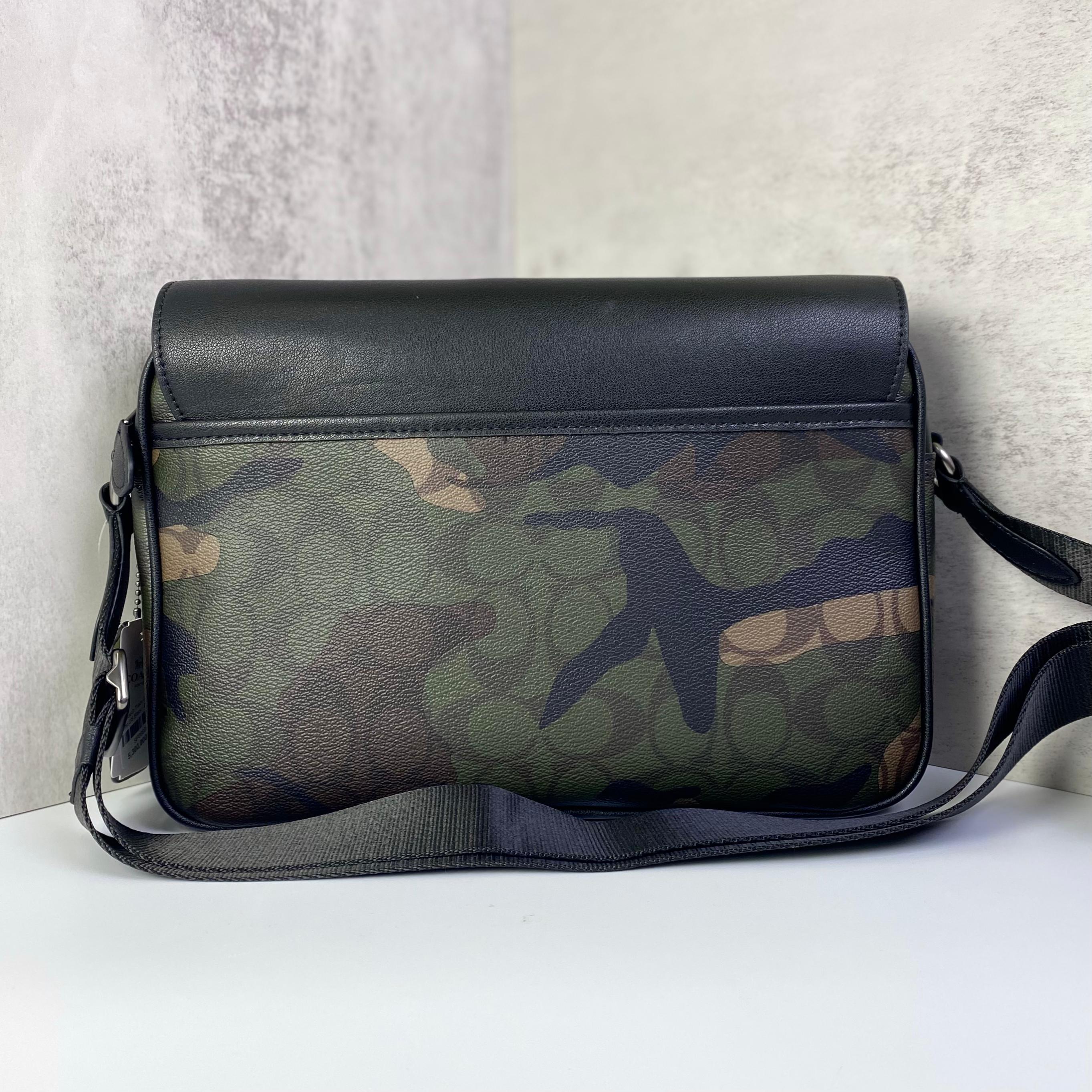 Túi Coach Track Crossbody Camo DS Black