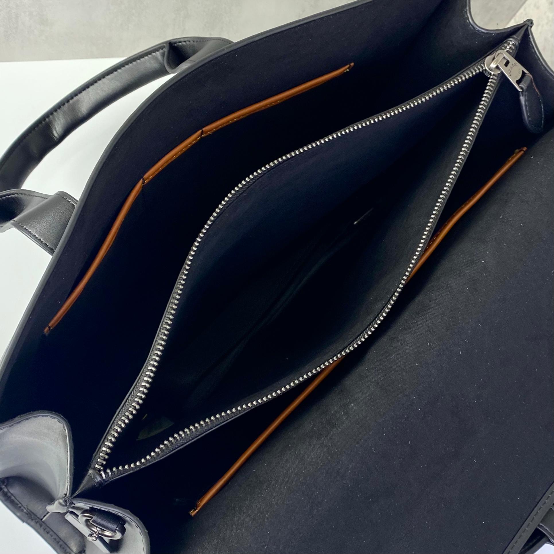 Túi Coach Gotham Portfolio in Signature Leather DS Black