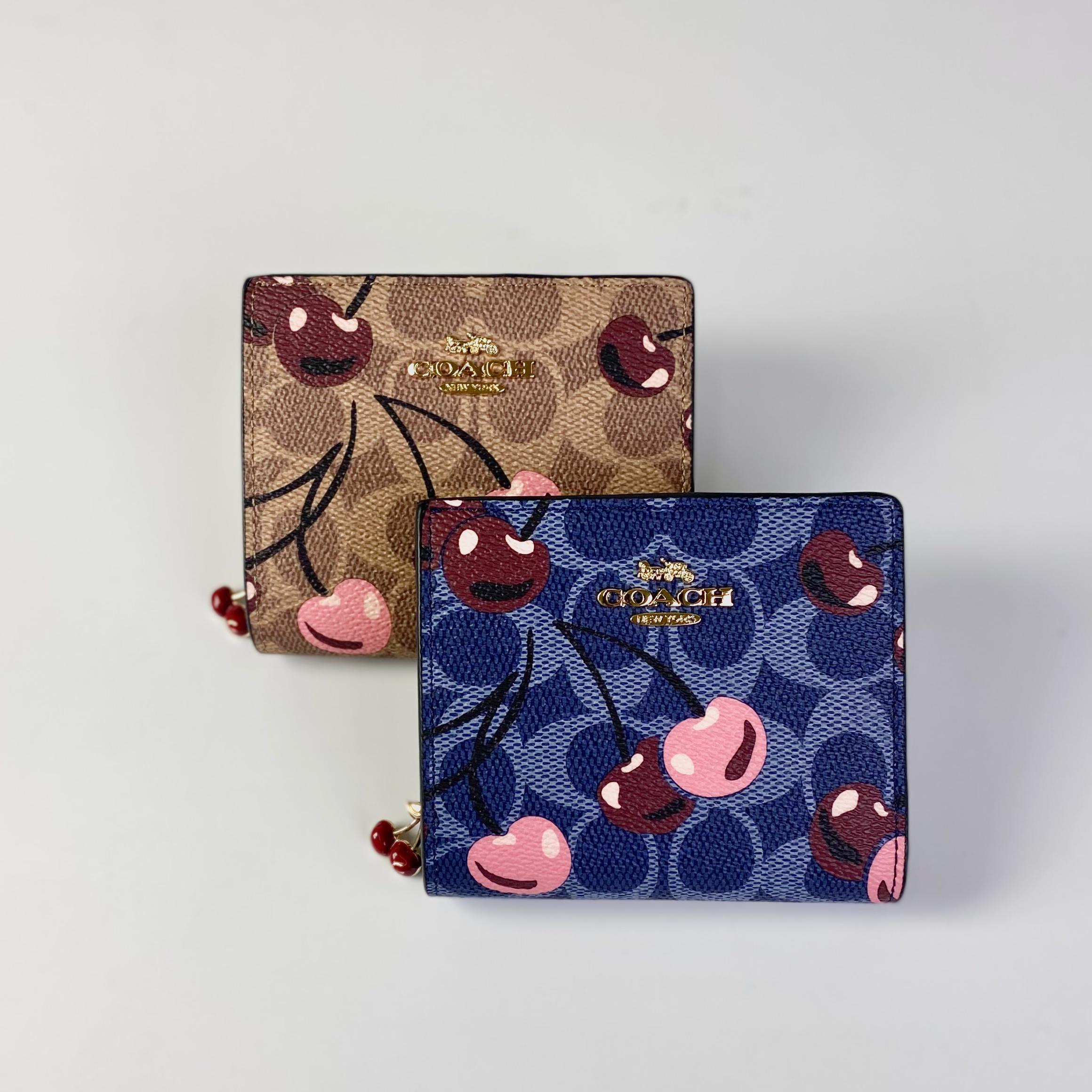 Ví Coach Snap Wallet In Signature Canvas With Cherry Print DS Brown