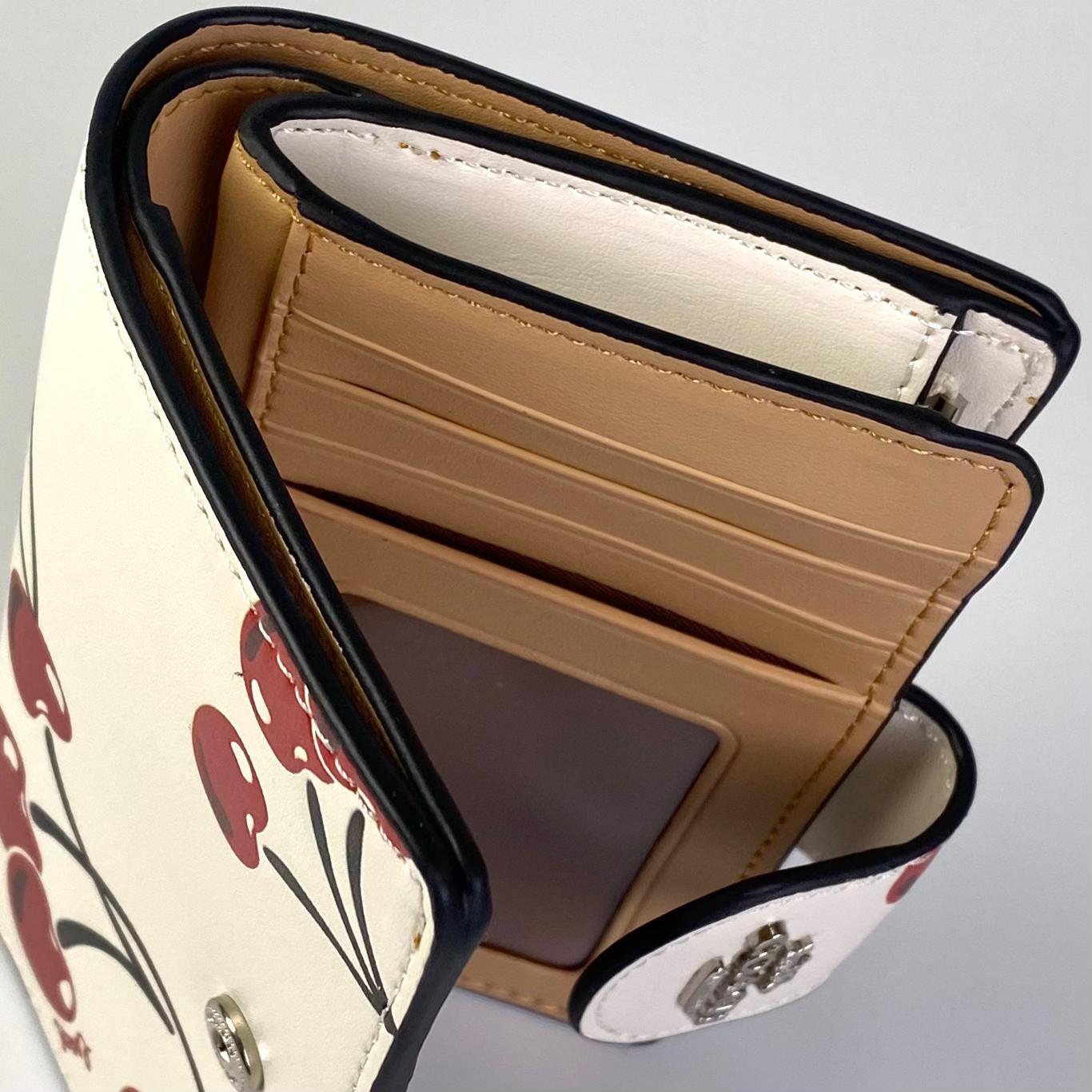 Ví Coach Accordion Zip Wallet With Painted Cherry Print DS White