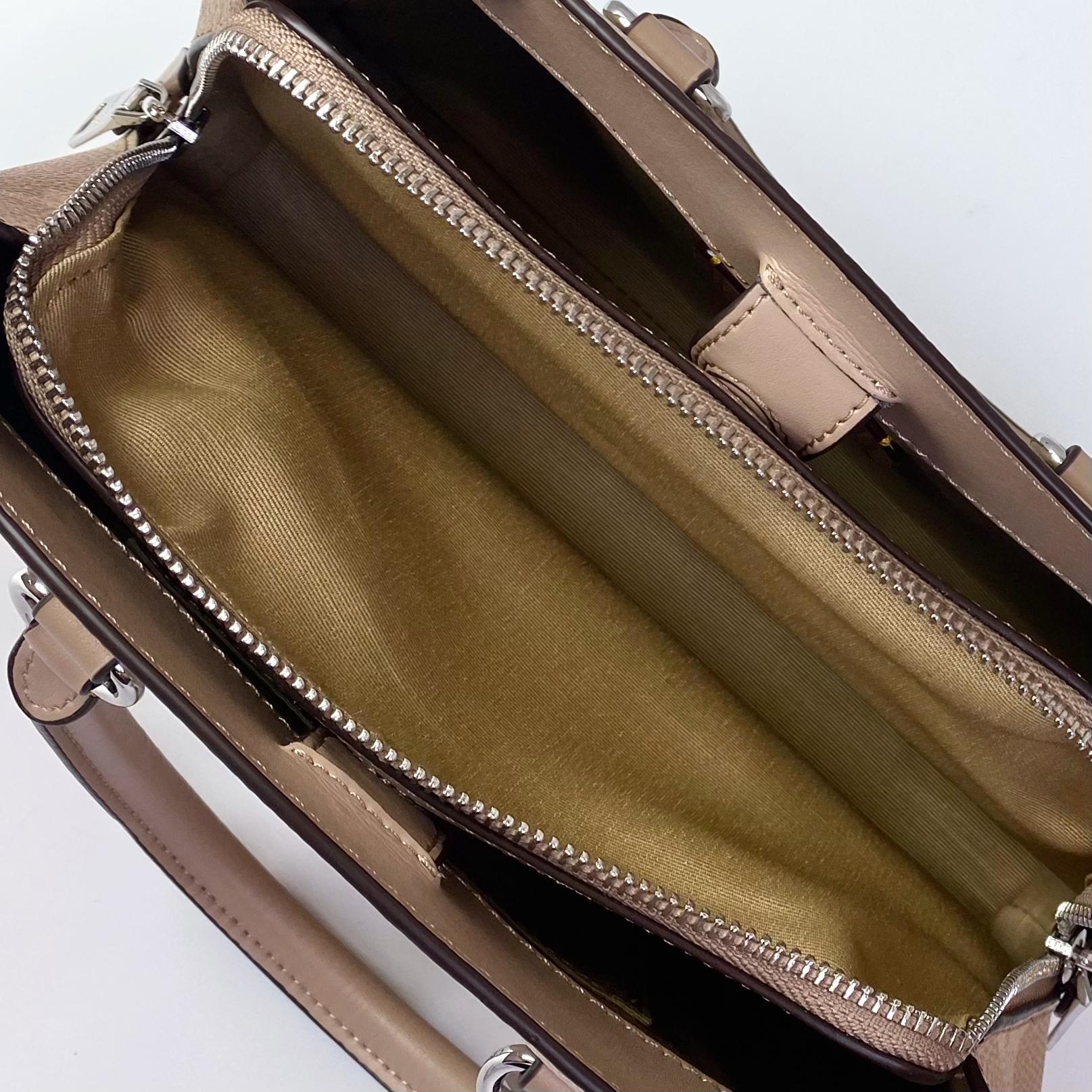 Túi Savannah Small Carryall Bag In Signature Canvas DS Beige