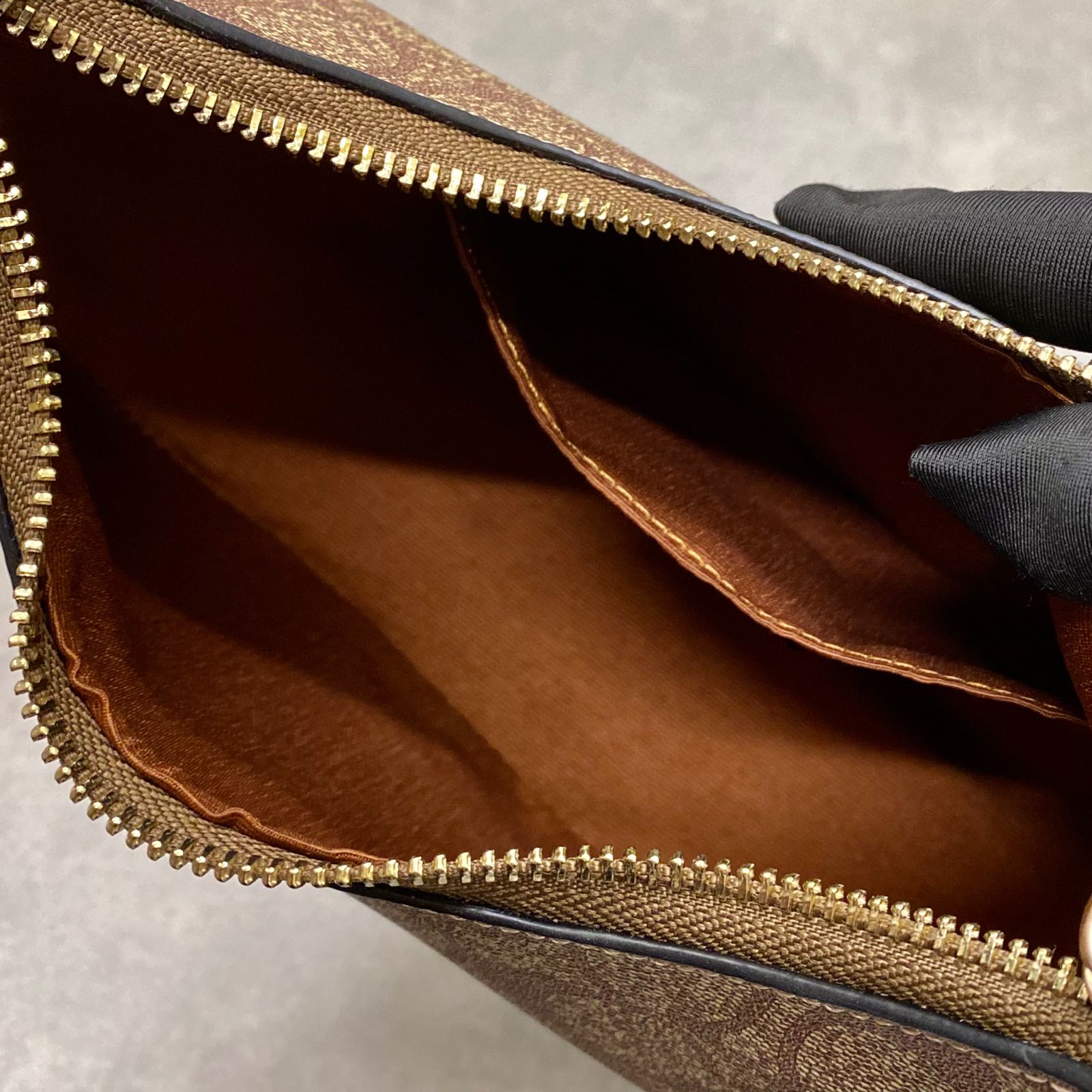 Túi Coach Kleo Hobo In Signature Canvas Suede DS Or/Brown