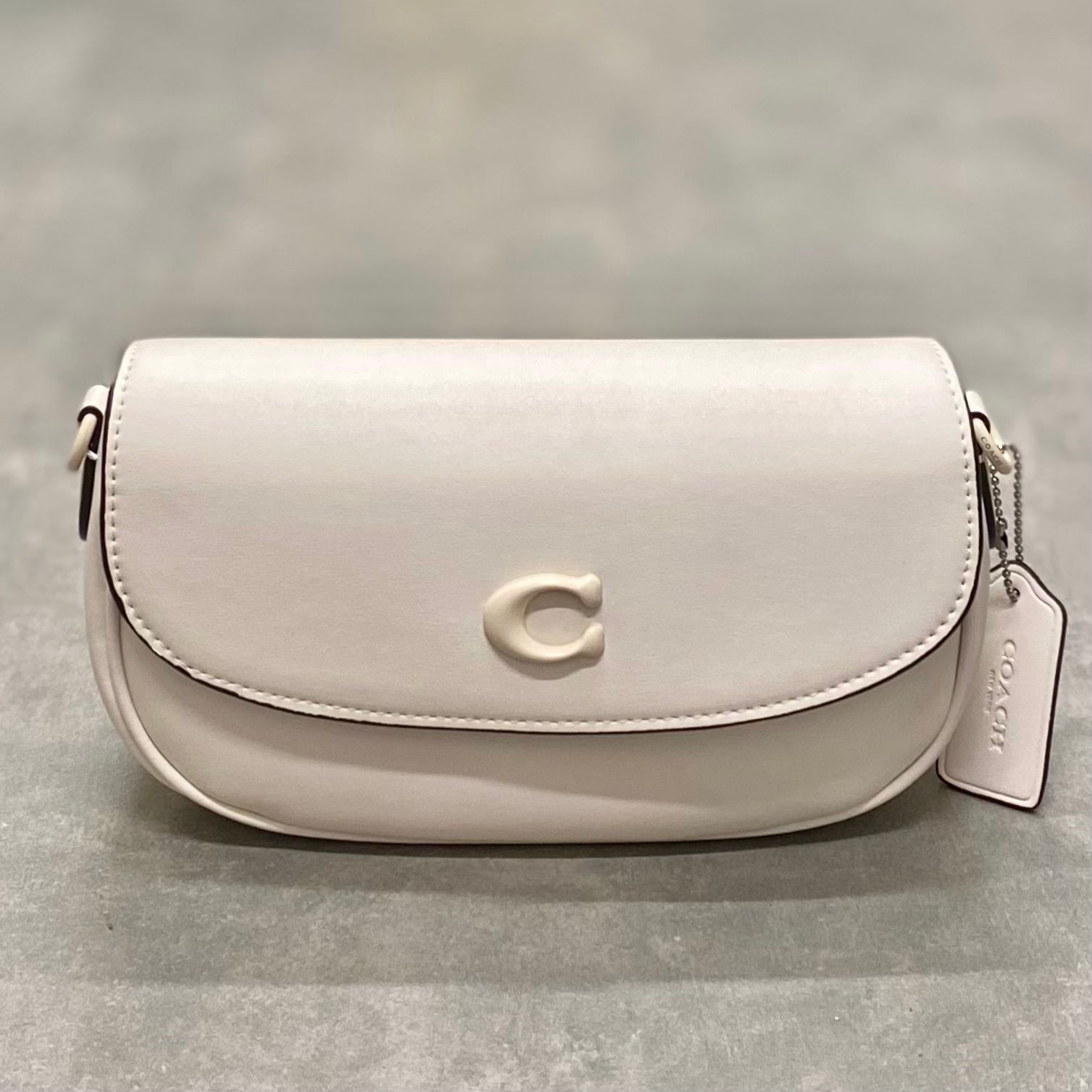 Túi Coach Emmy Saddle 23 Shoulder Bag DS White